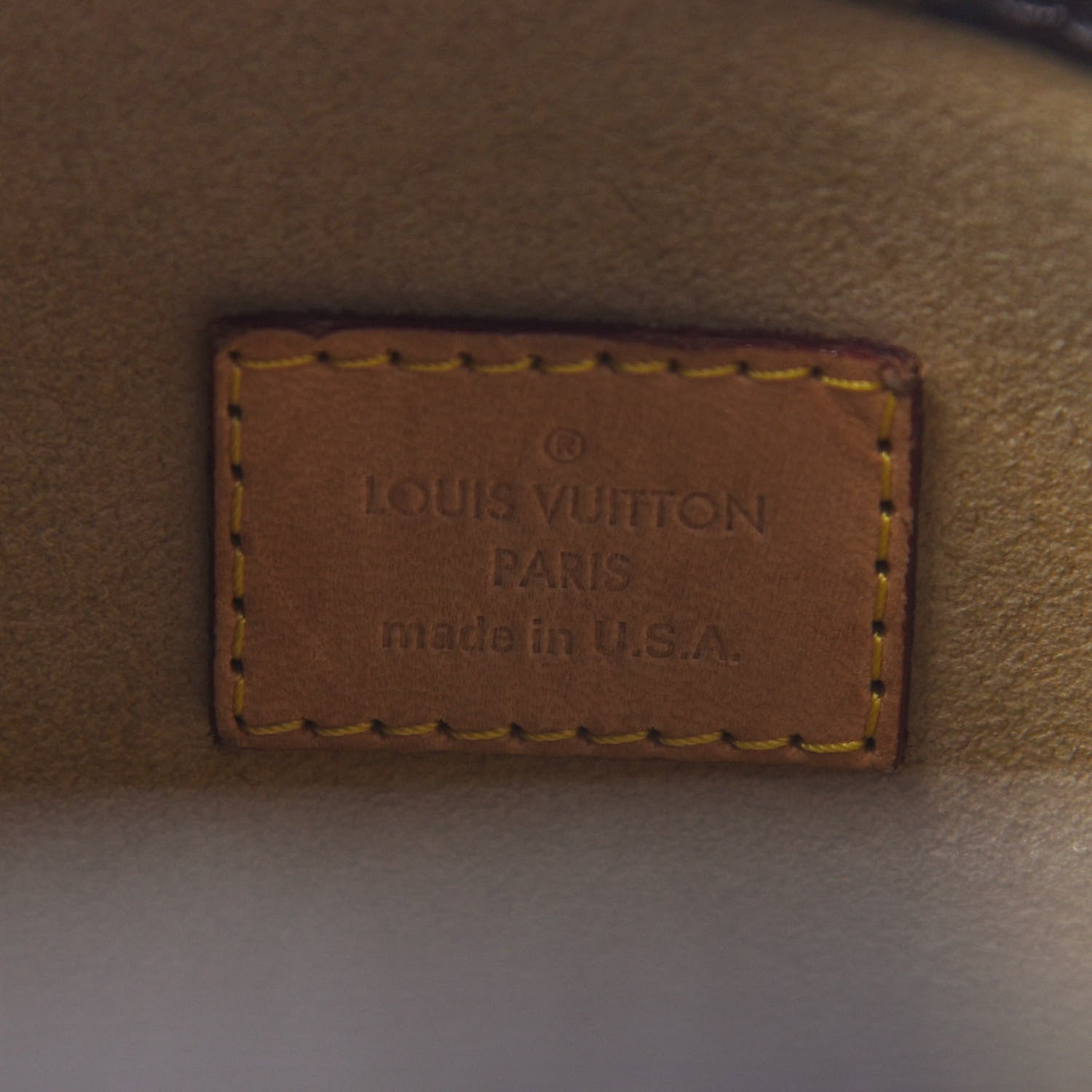 Louis Vuitton Monogram Artsy MM 6 of 12