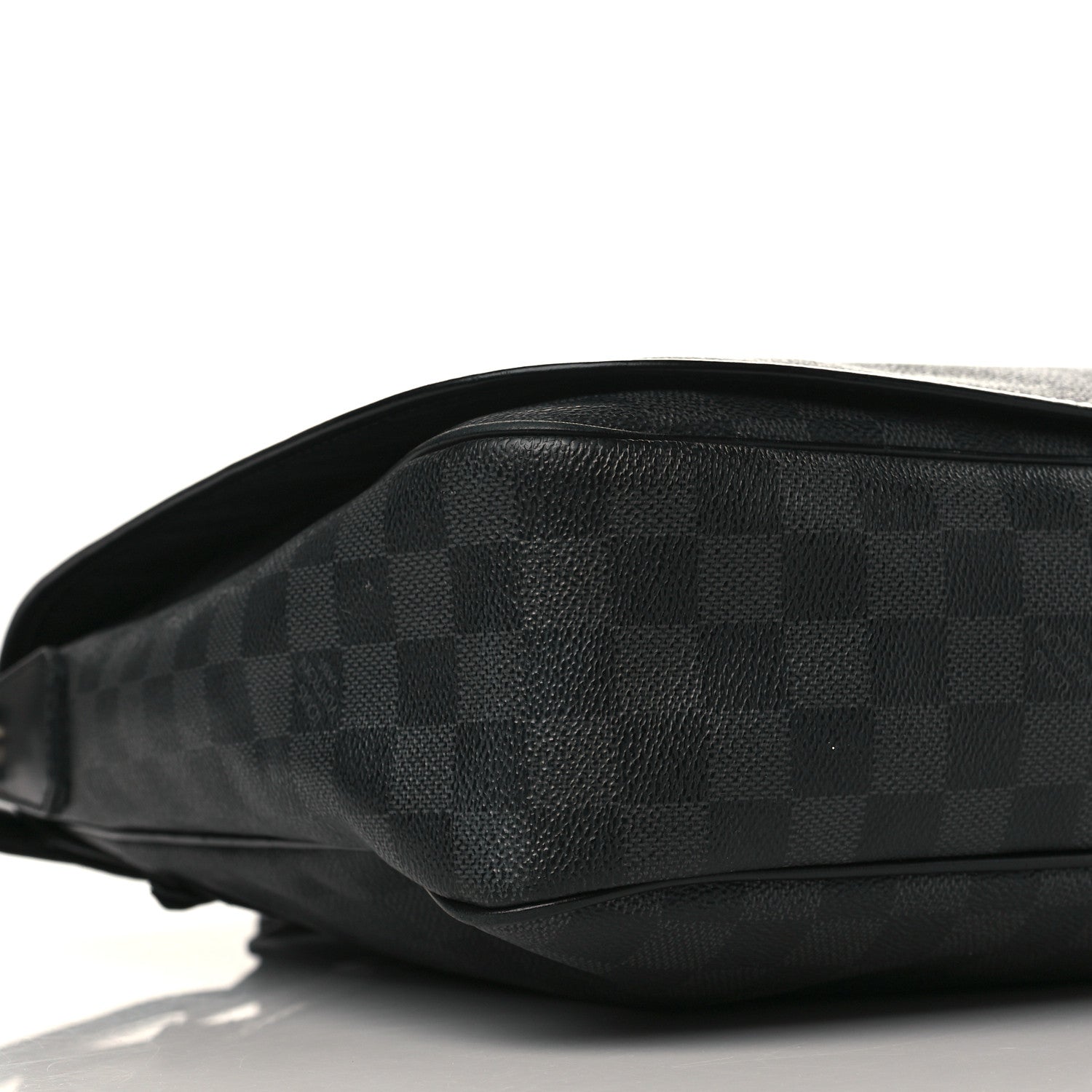 Louis Vuitton Damier Graphite Daniel GM 6 of 9