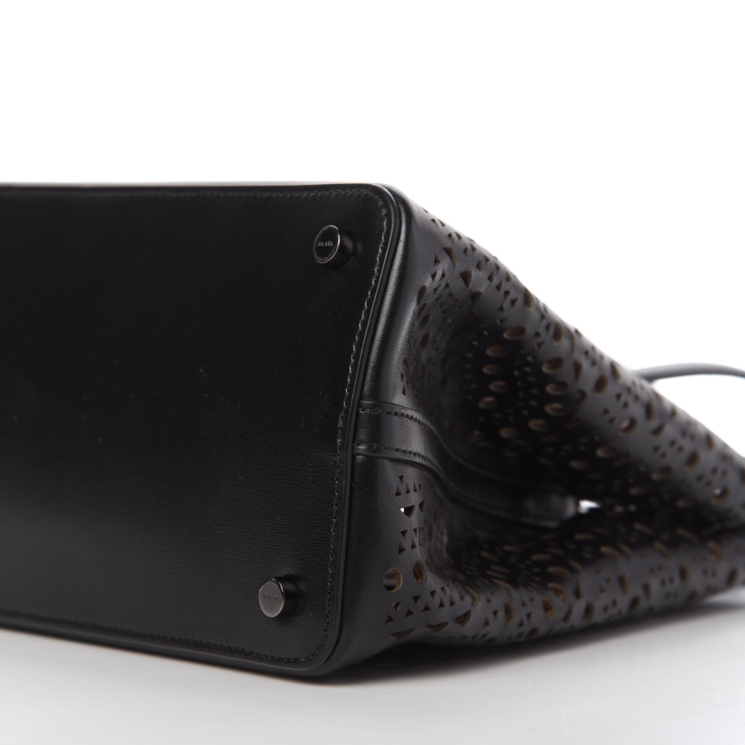 Alaia Lux Calfskin Vienne Wave Mina 25 Bag Black 7 of 9