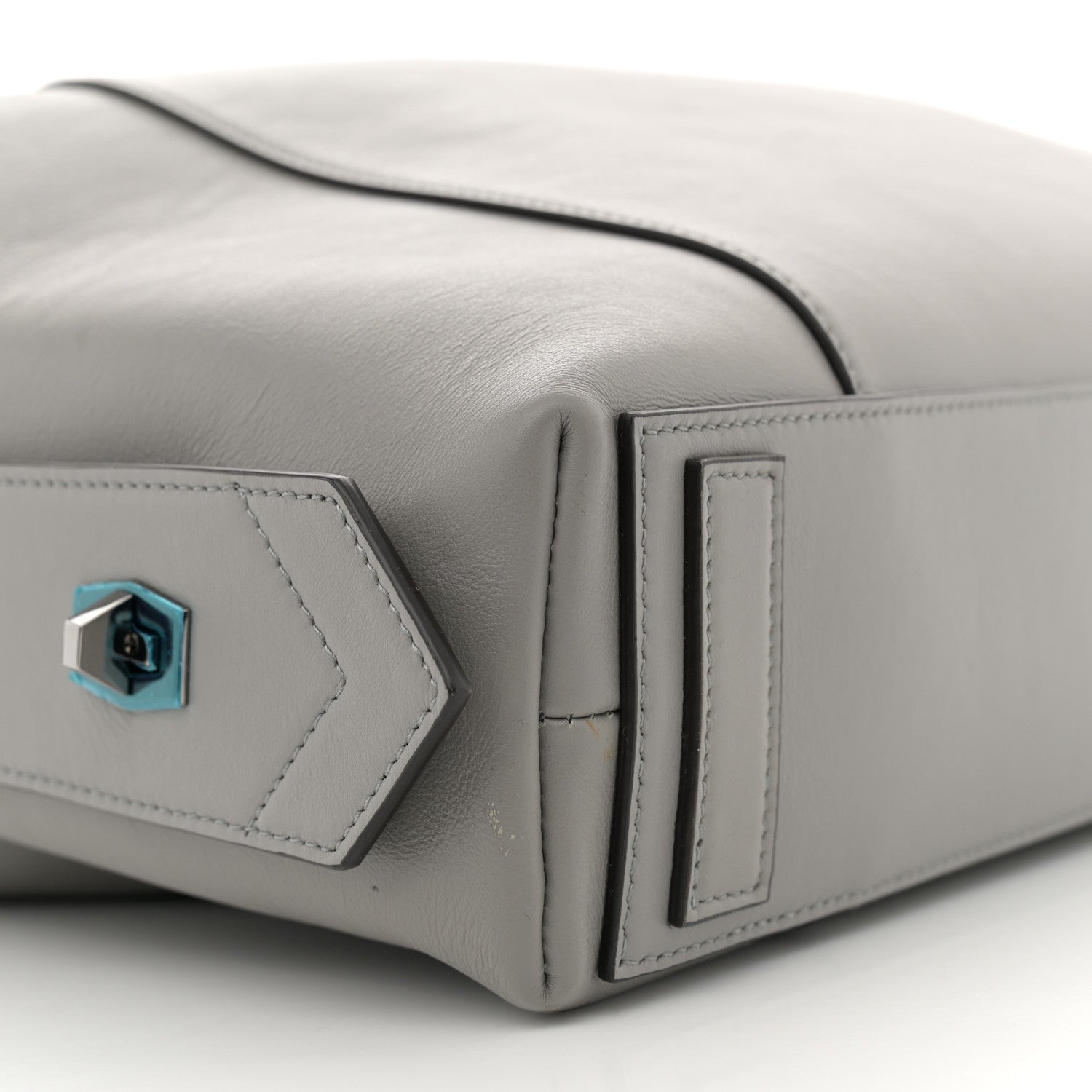 Givenchy Soft Calfskin Medium Soft Antigona Pearl Grey 7 of 12