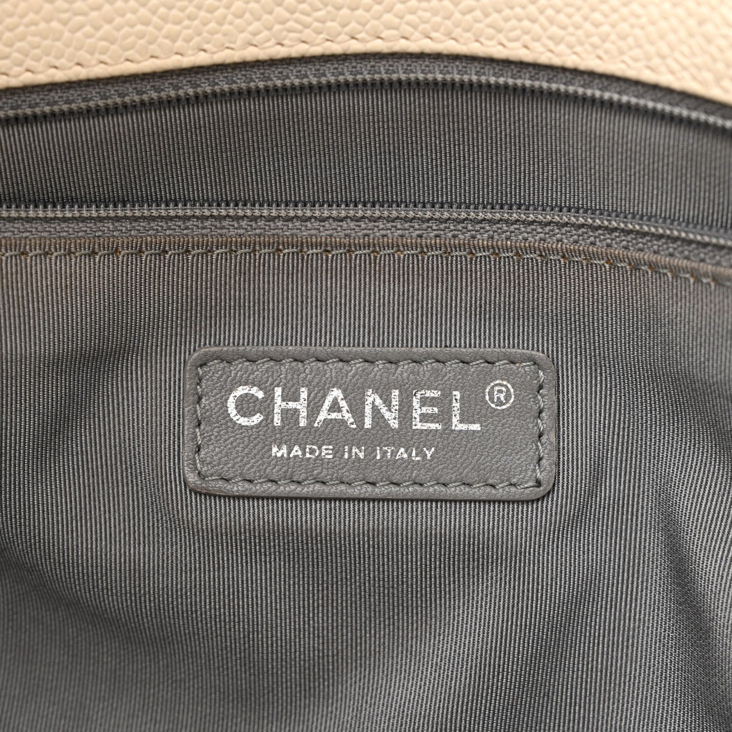 Caviar Quilted French Riviera Hobo Dark White