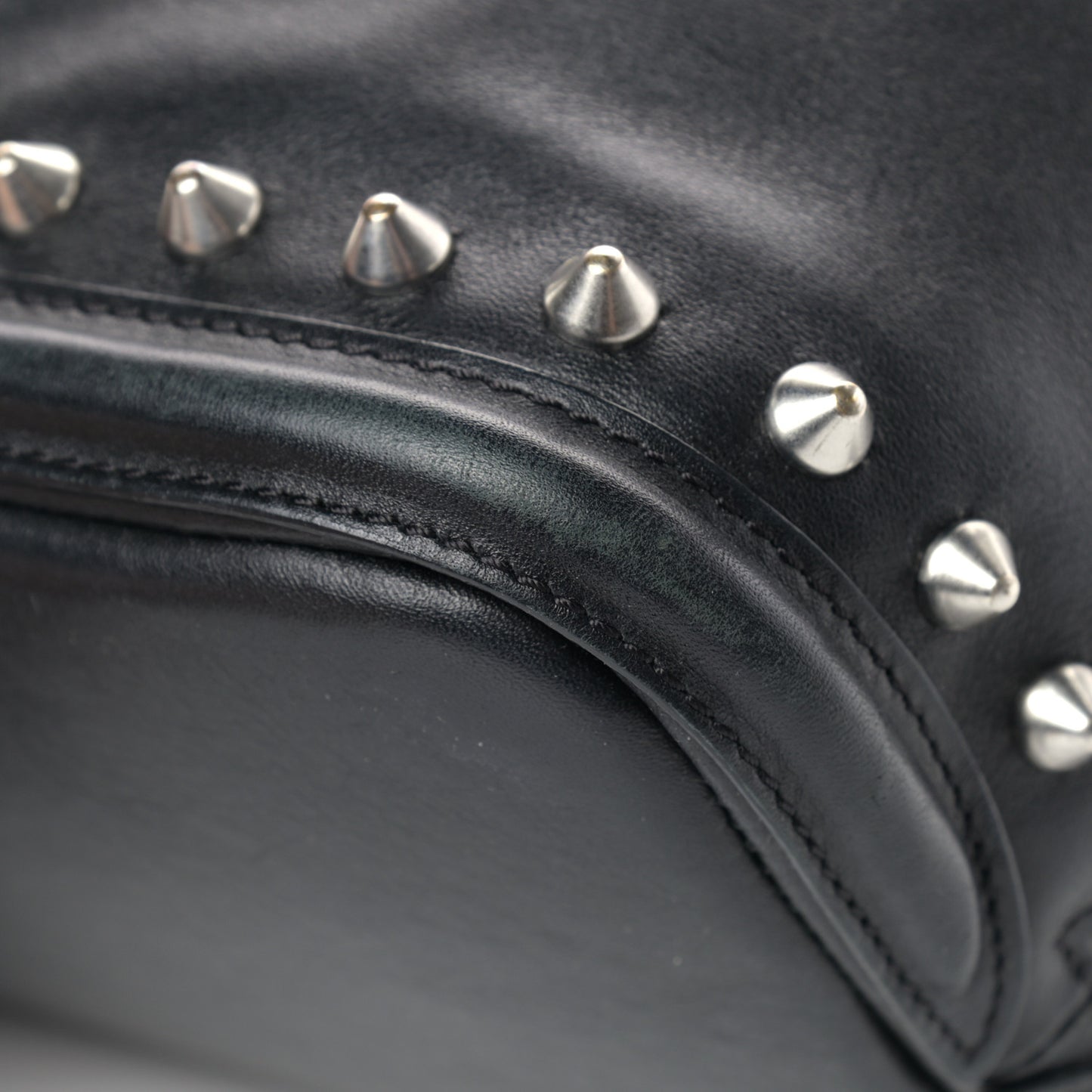 Pebbled Calfskin Skull Studded Padlock Tote Black