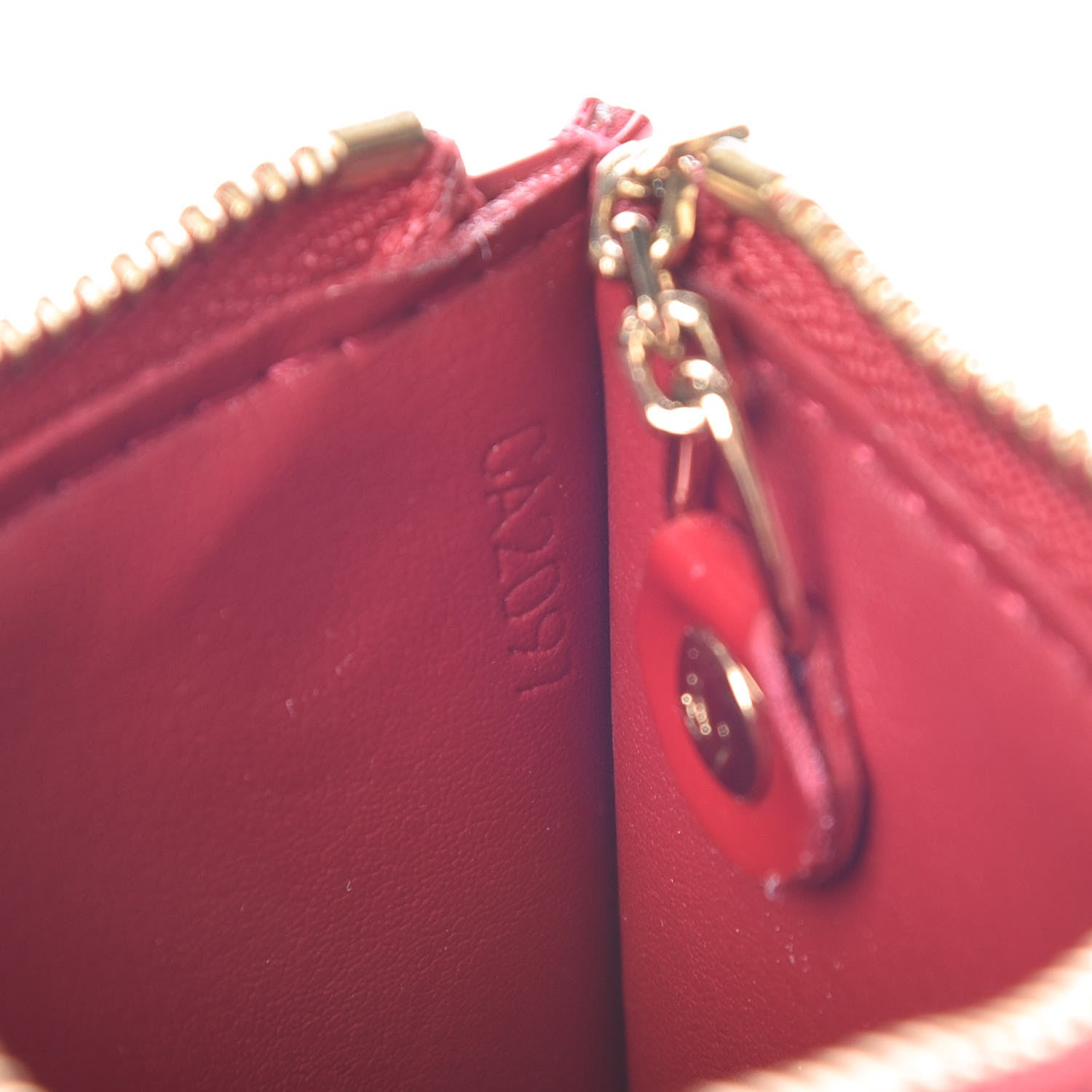 Louis Vuitton Vernis Key Pouch Pomme D'Amour 7 of 7