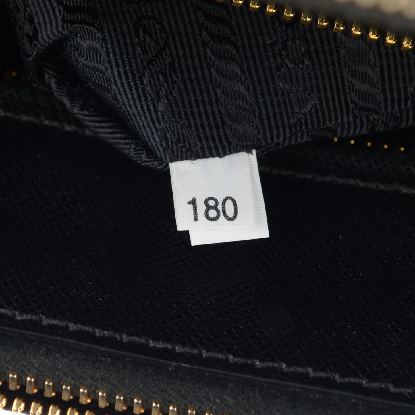 Saffiano Lux Medium Double Zip Tote Nero Black