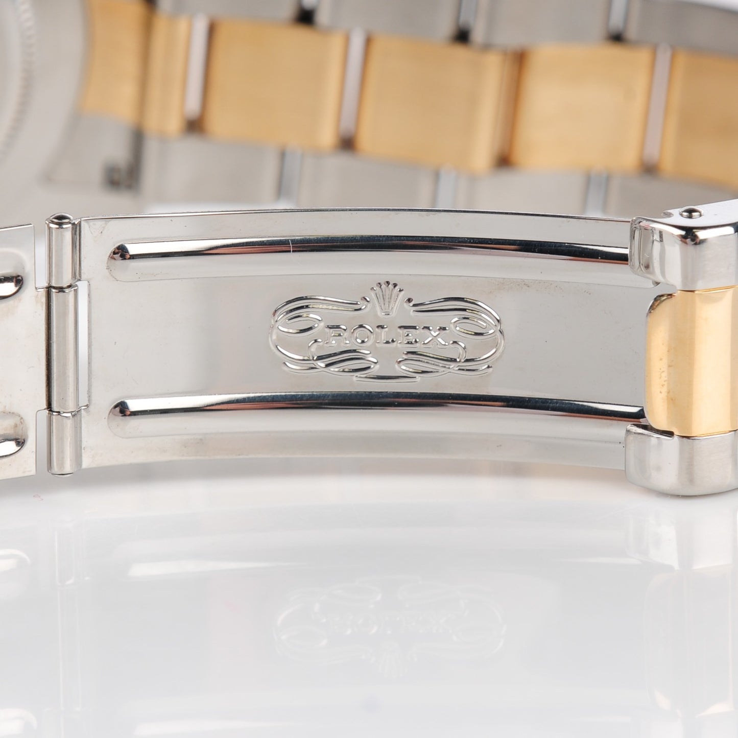 Stainless Steel 18K Yellow Gold Mother of Pearl 40mm Oyster Perpetual Cosmograph Daytona Watch 116523