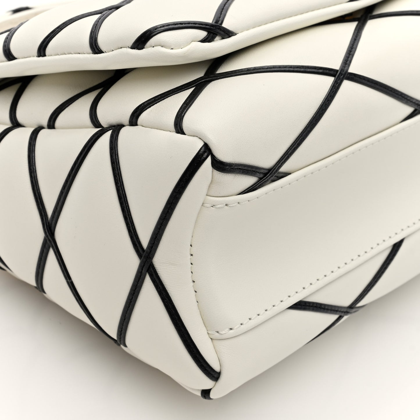 Lambskin Malletage Top Handle GO-14 MM White Black