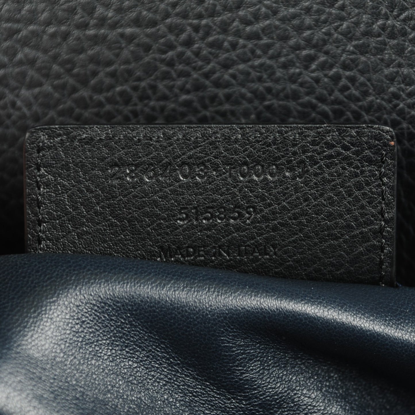 Grained Calfskin M Tube Round Tote Black
