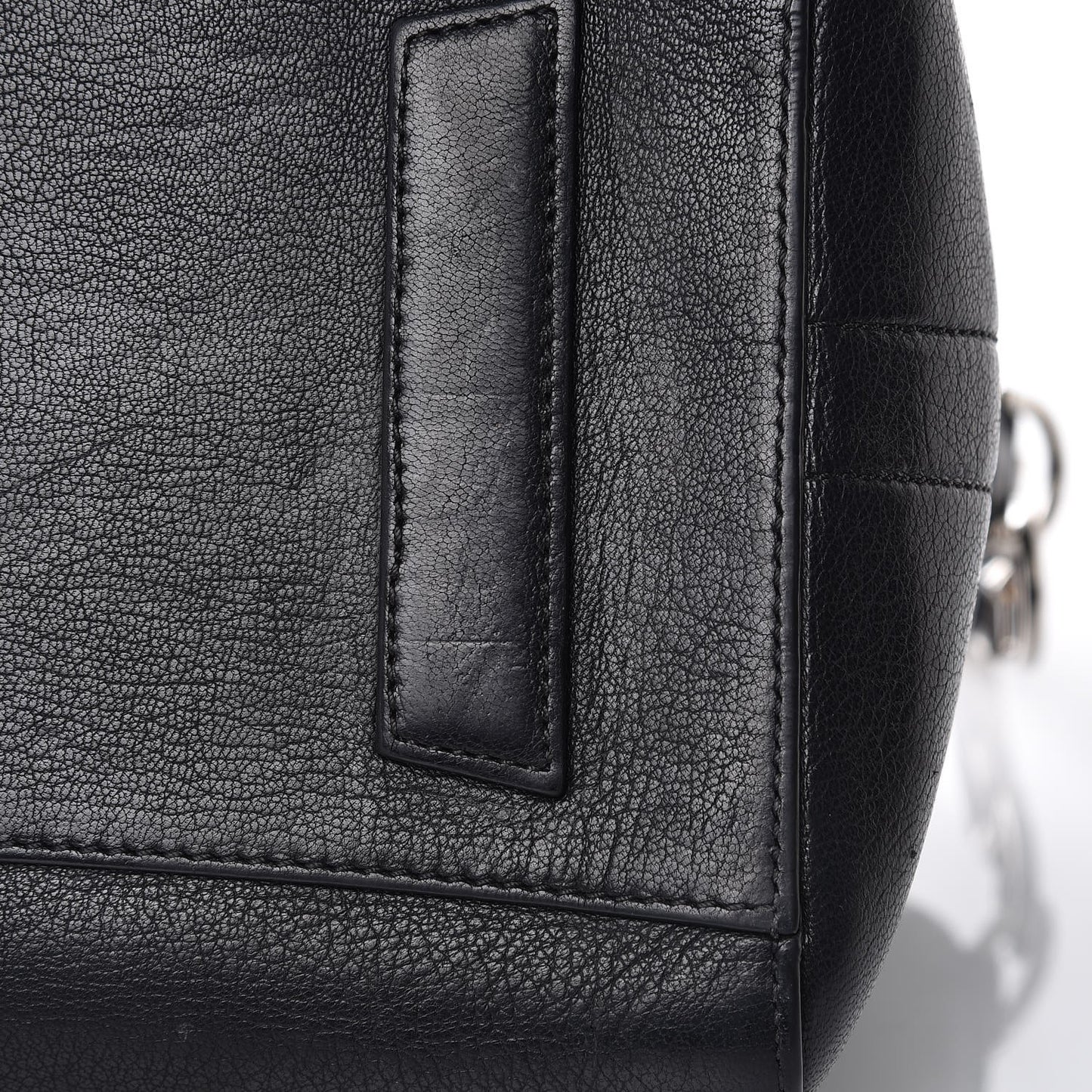 Sugar Goatskin Medium Antigona Black
