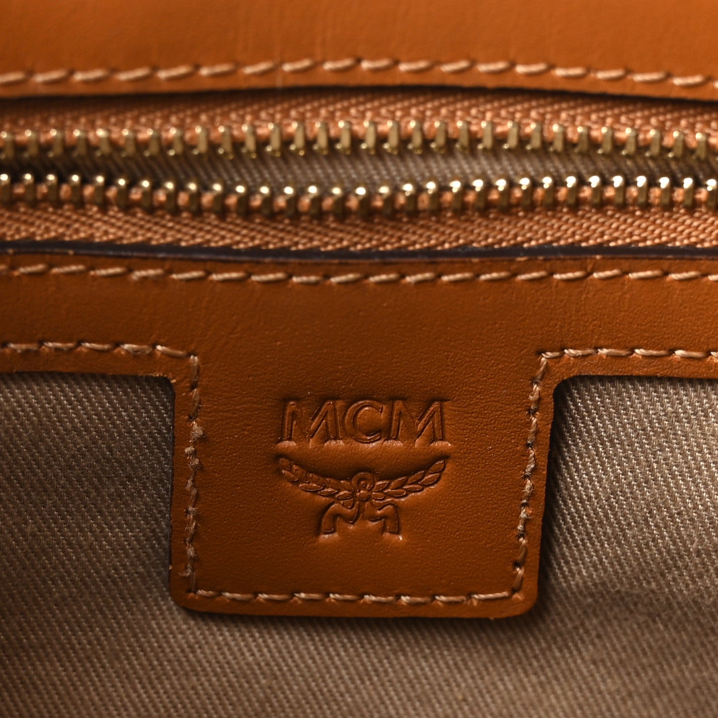 Visetos Medium Crossbody Pouch Cognac