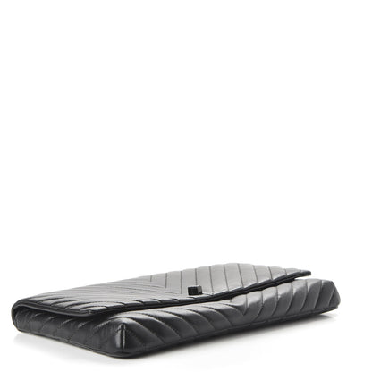 Chanel Aged Calfskin Chevron Quilted Reissue 2.55 Clutch So Black 4 of 11