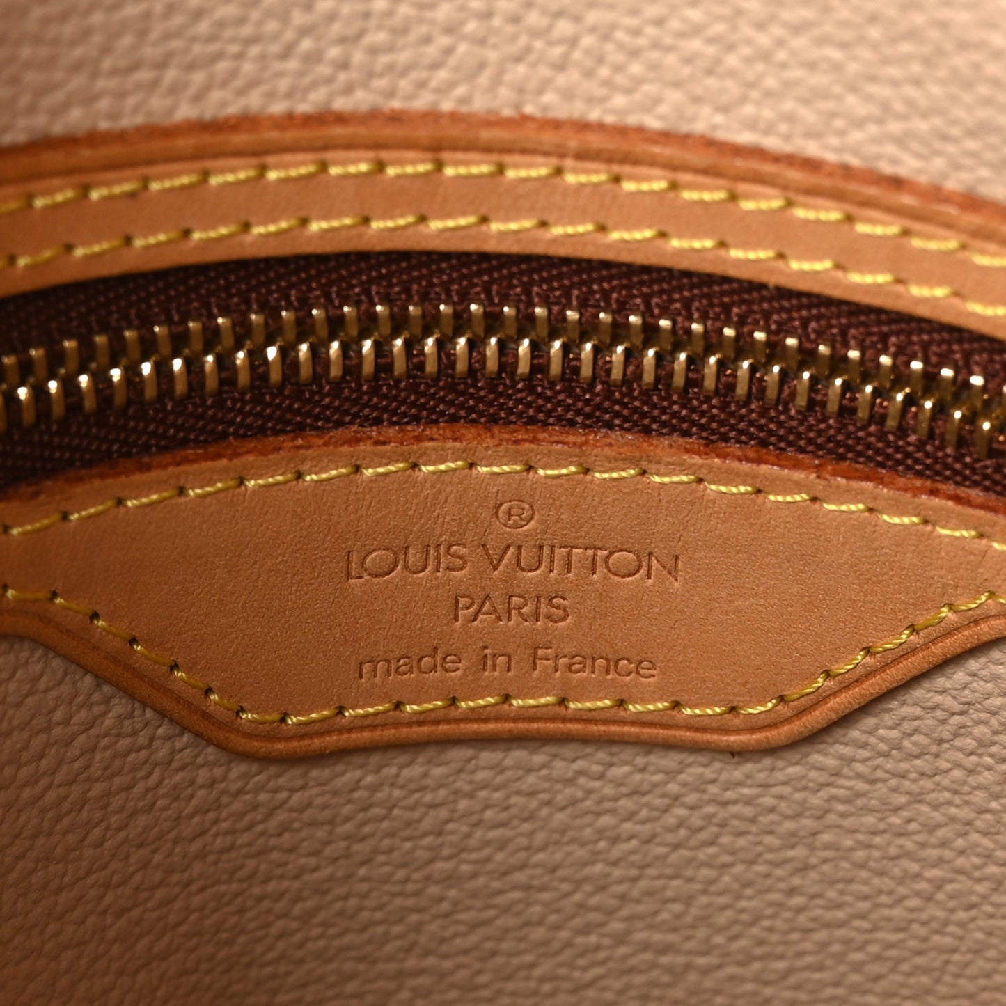 Monogram Petit Bucket 23