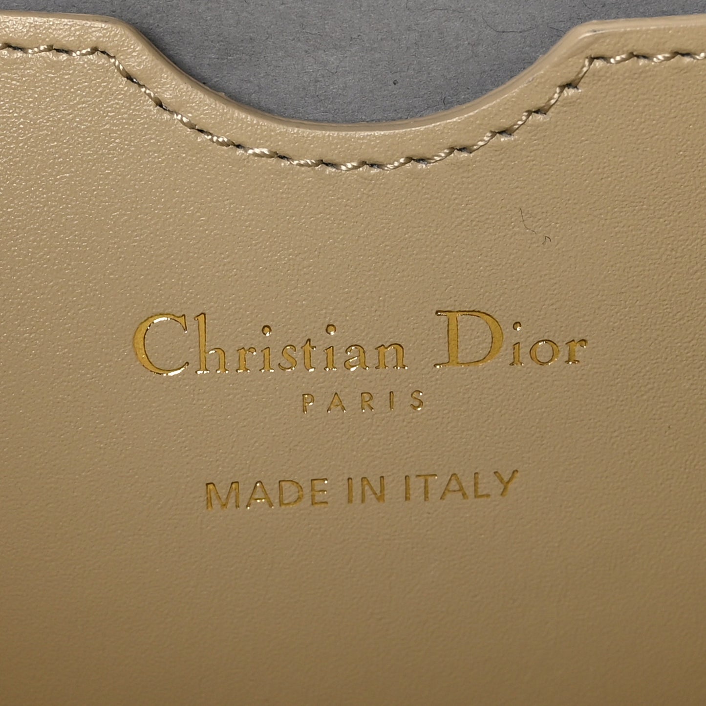 Box Calfskin Large Bobby Flap Beige