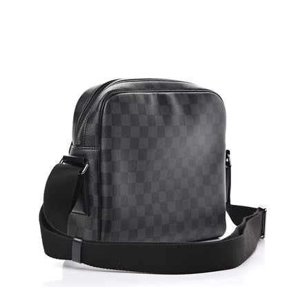 Louis Vuitton Damier Graphite Dayton Reporter PM 3 of 9