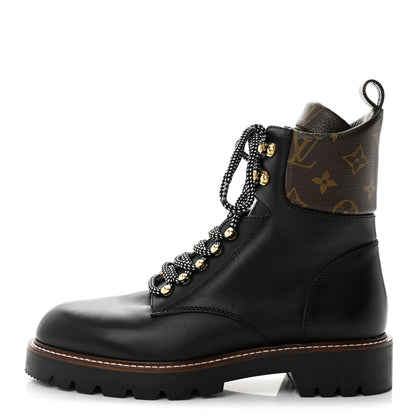 Louis Vuitton Calfskin Monogram Territory Flat Ranger Boots 39.5 Black 1 of 10