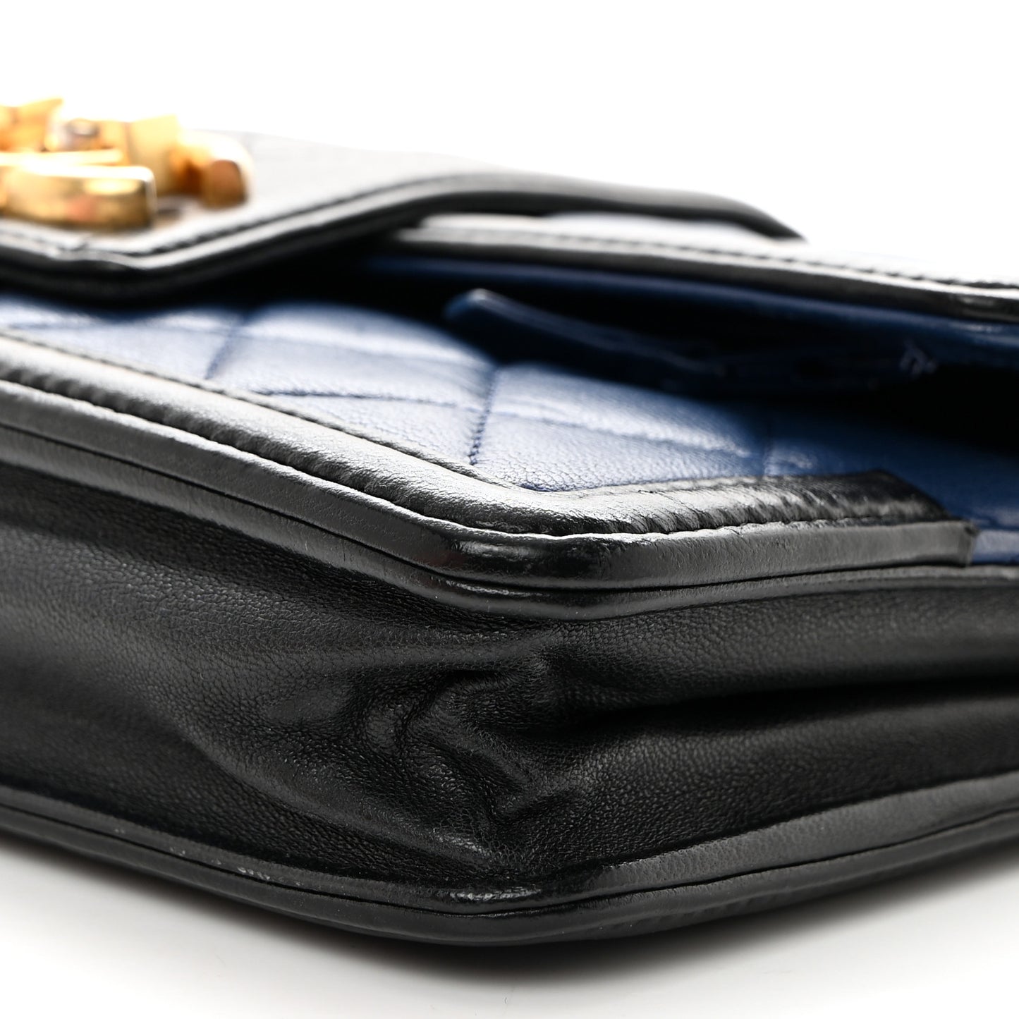 Lambskin Quilted Elegant CC Wallet On Chain WOC Blue Black