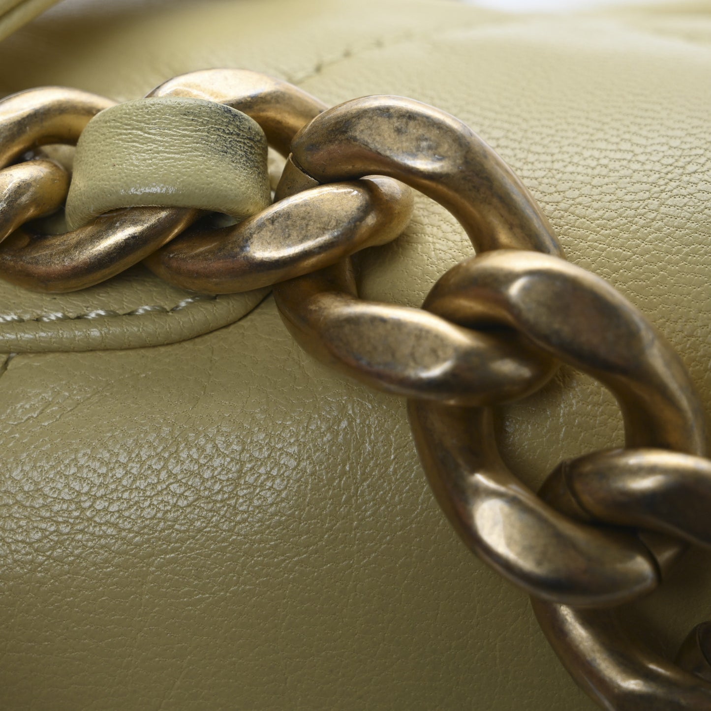 Lambskin Quilted Medium Chanel 19 Flap Yellow