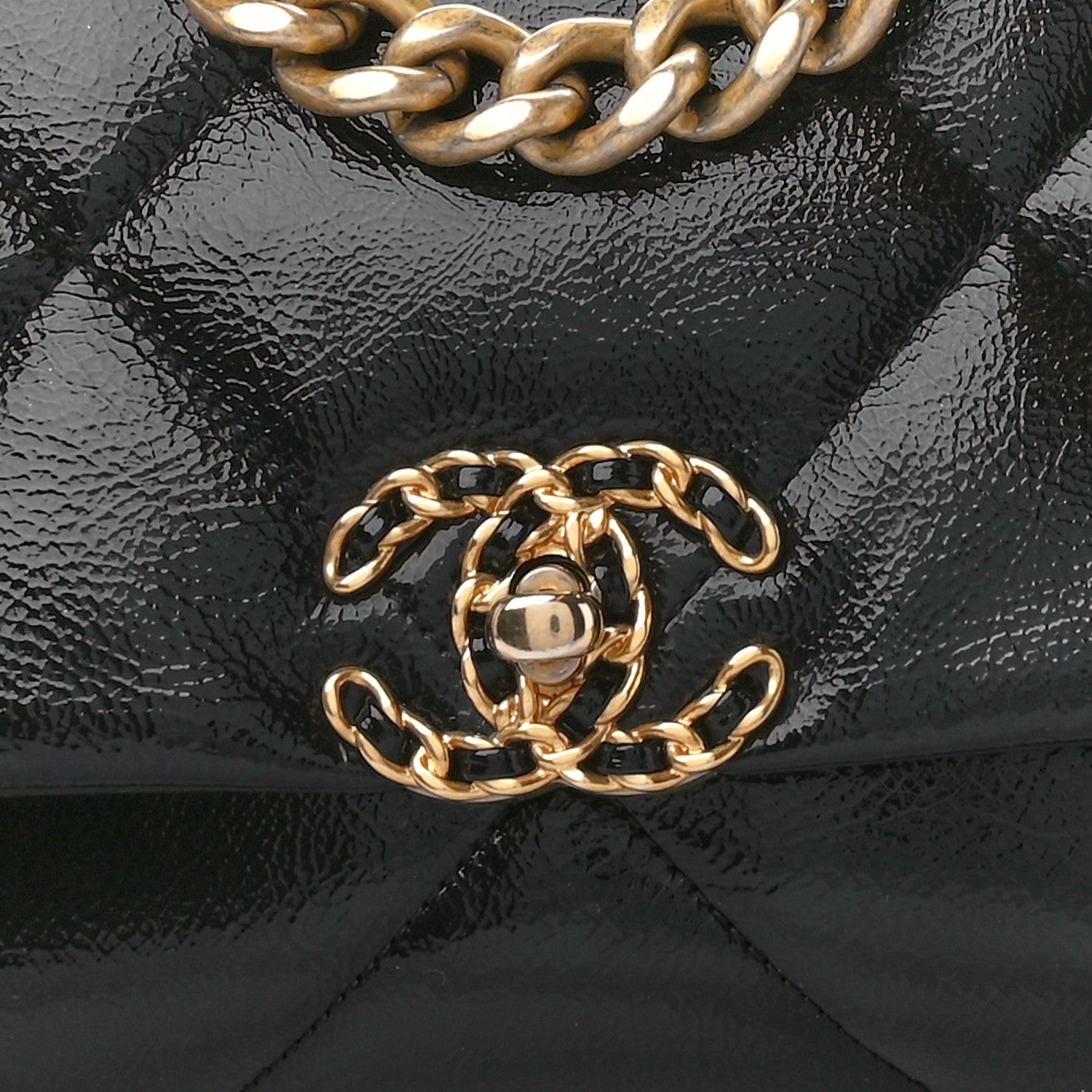 Chanel Shiny Crumpled Calfskin Quilted Medium Chanel 19 Flap Black 14 of 19