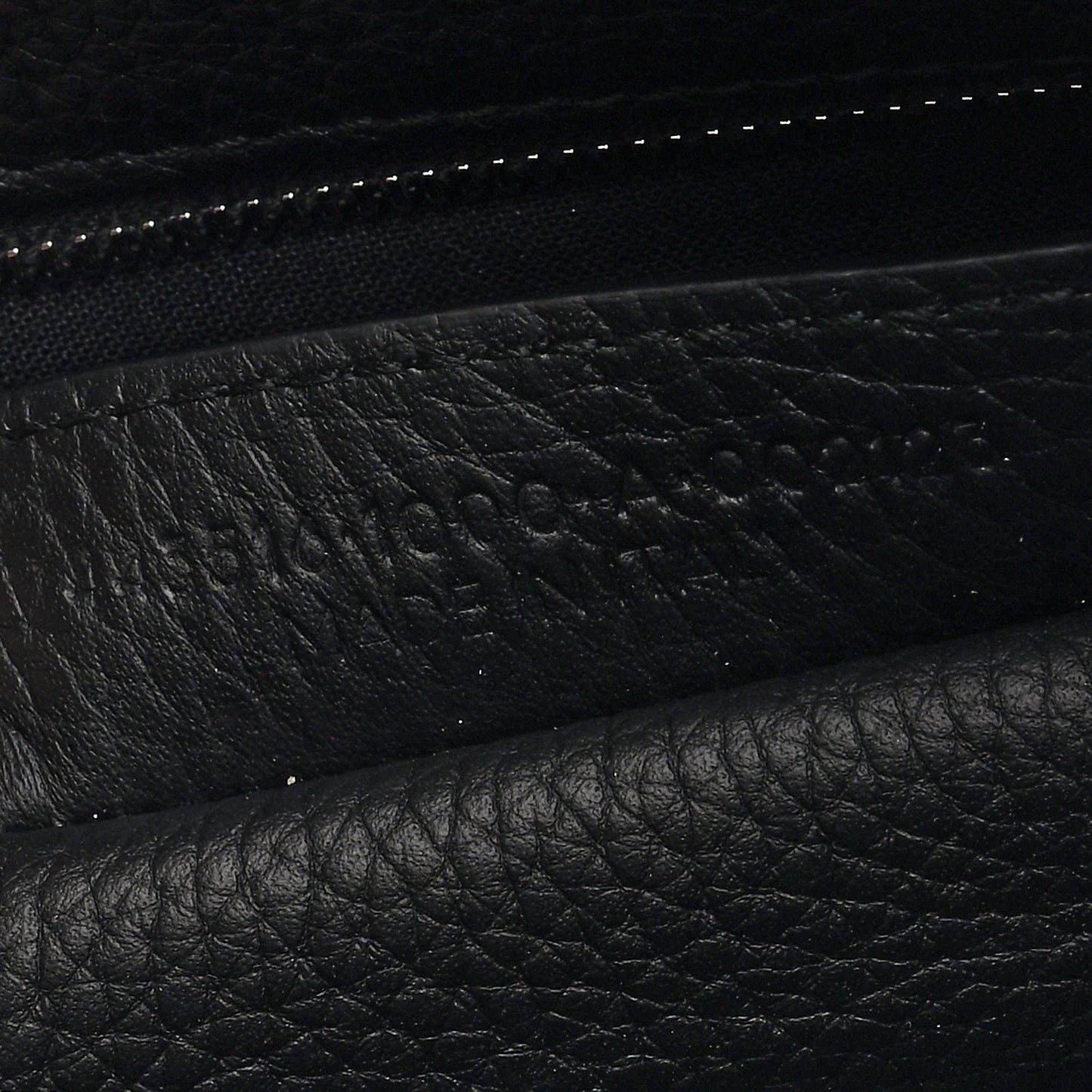 Veau Grana Perforated Blackout Hardware S City Black