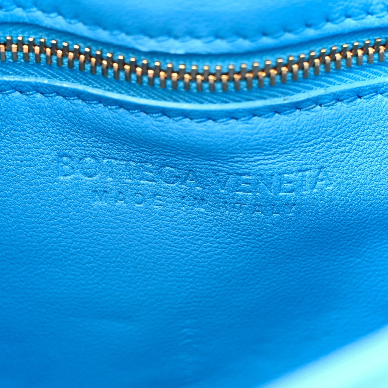 Bottega Veneta Lambskin Maxi Intrecciato Padded Chain Cassette Crossbody Bag Swimming Pool 6 of 12