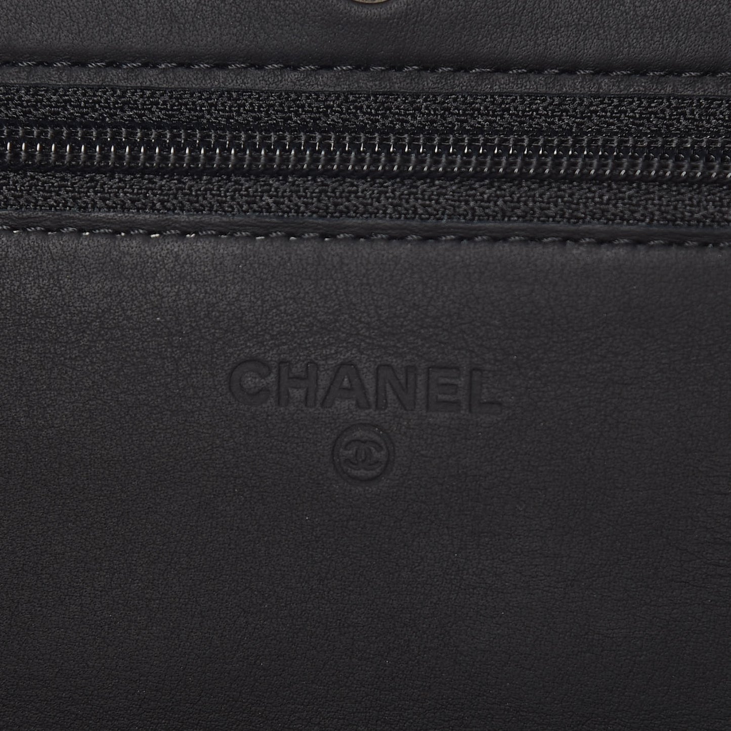 Calfskin Quilted Wallet On Chain WOC Black