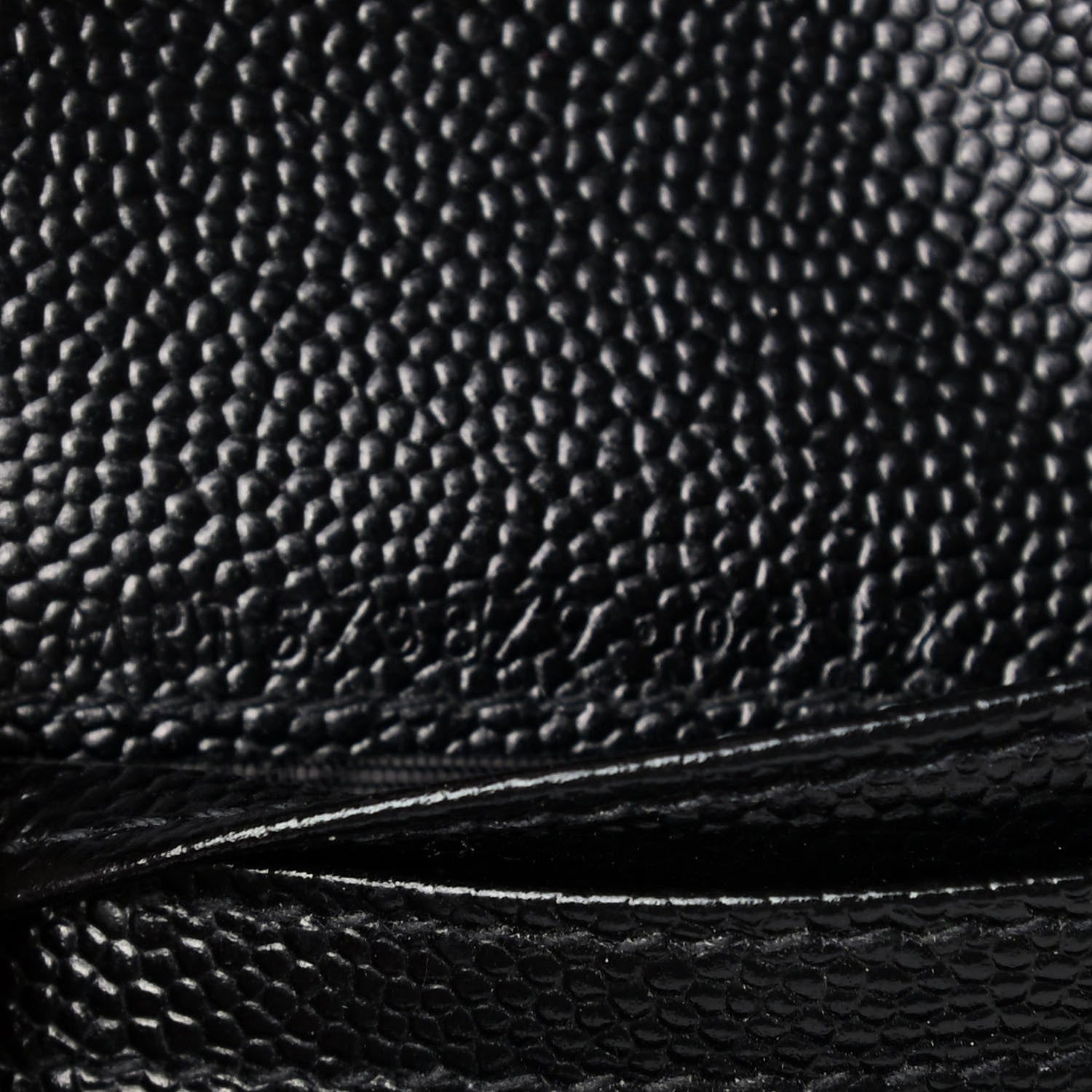 Saint Laurent Grain De Poudre Matelasse Chevron Monogram Zipped Card Case Black 7 of 8