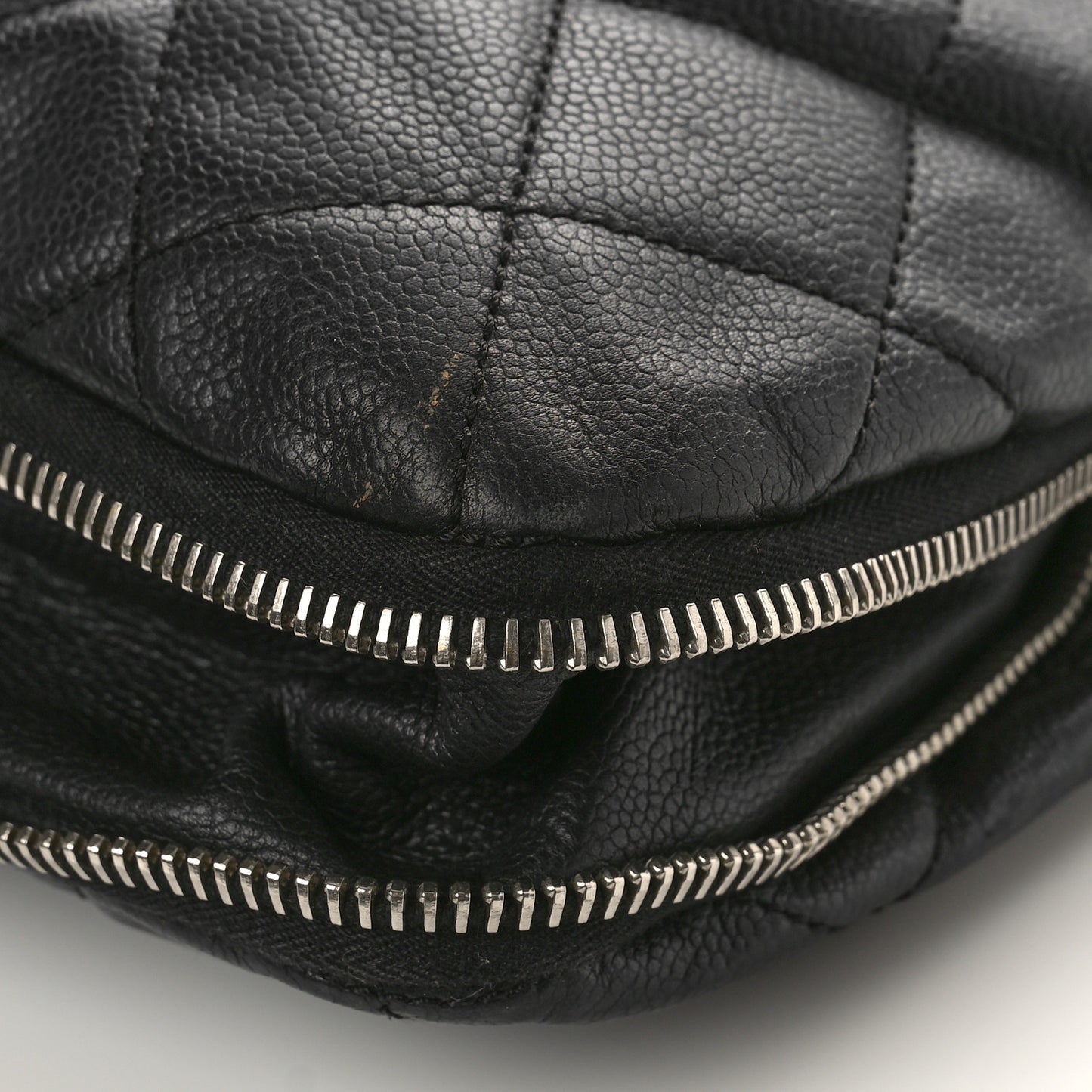 Caviar Quilted Expandable Zip Shoulder Bag Black