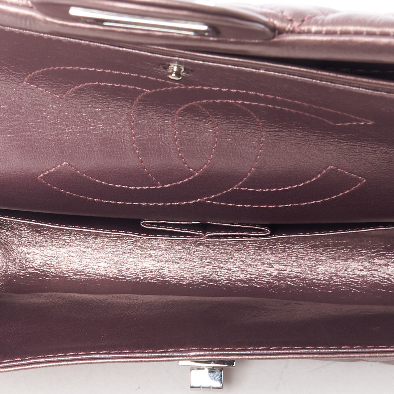 Chanel Metallic Aged Calfskin Quilted 2.55 Reissue 225 Flap Rose Fonce 4 of 9