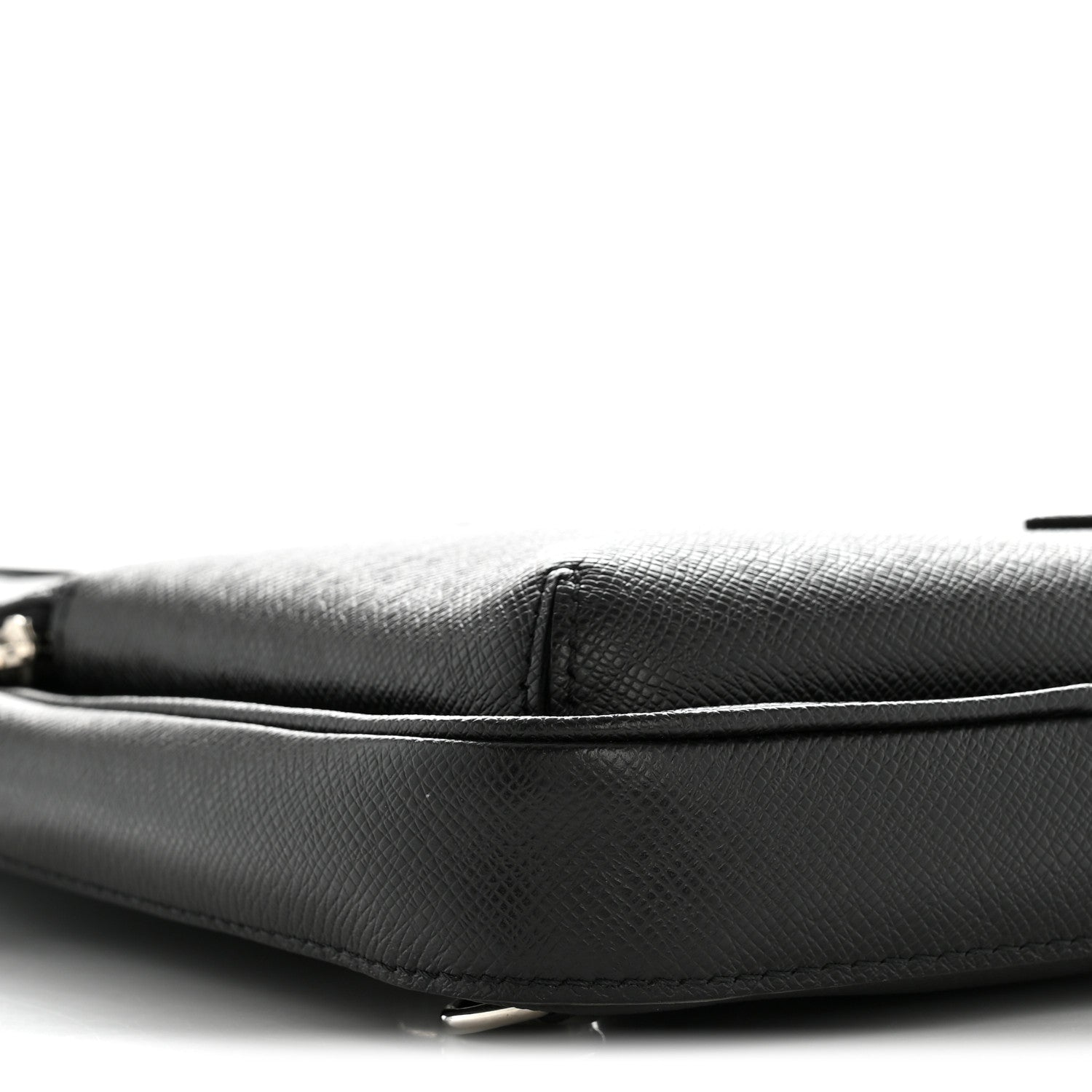 Louis Vuitton Taiga Avenue Sling Bag NM Black 8 of 11