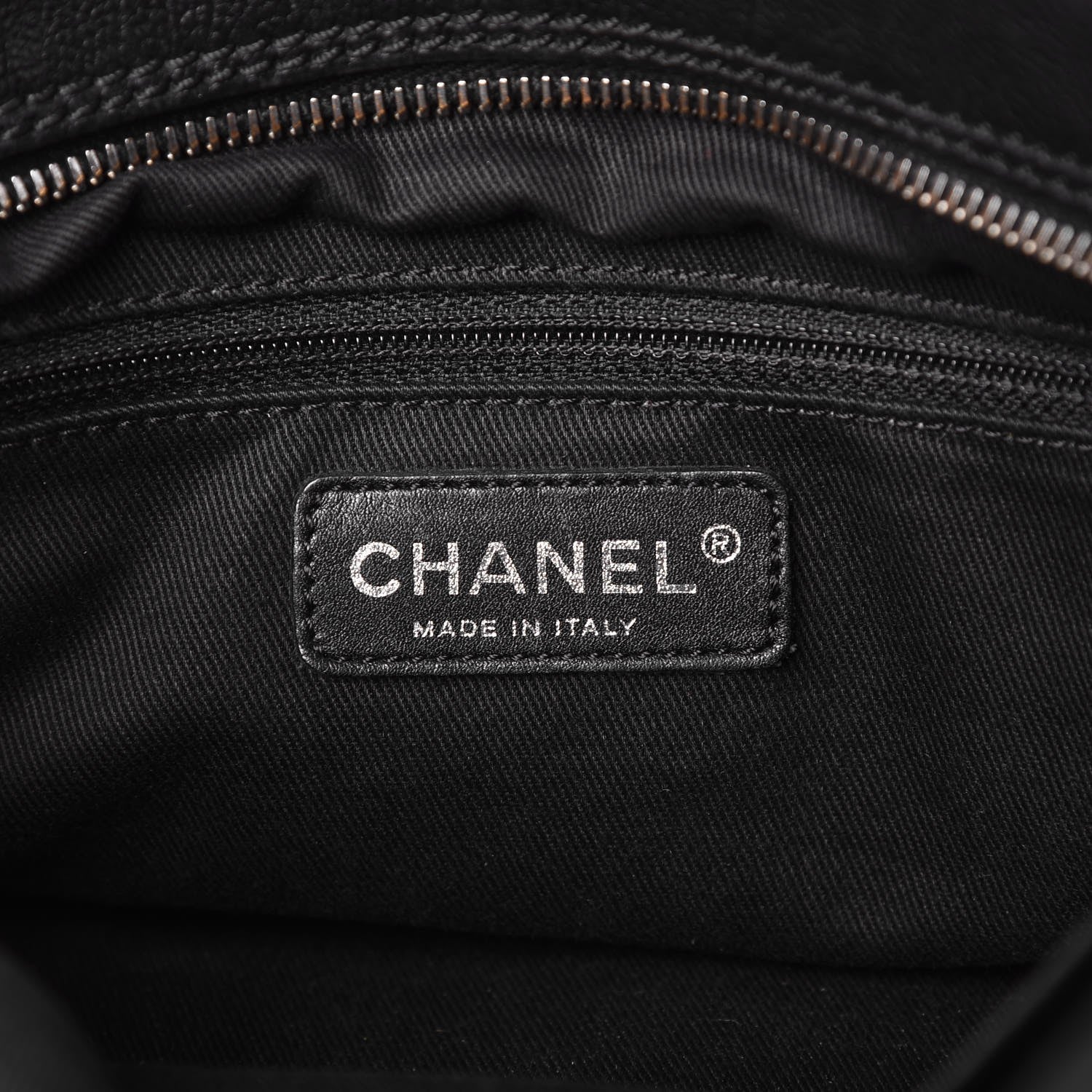 Chanel Calfskin Small Diamond Stitch Tote Black 5 of 13