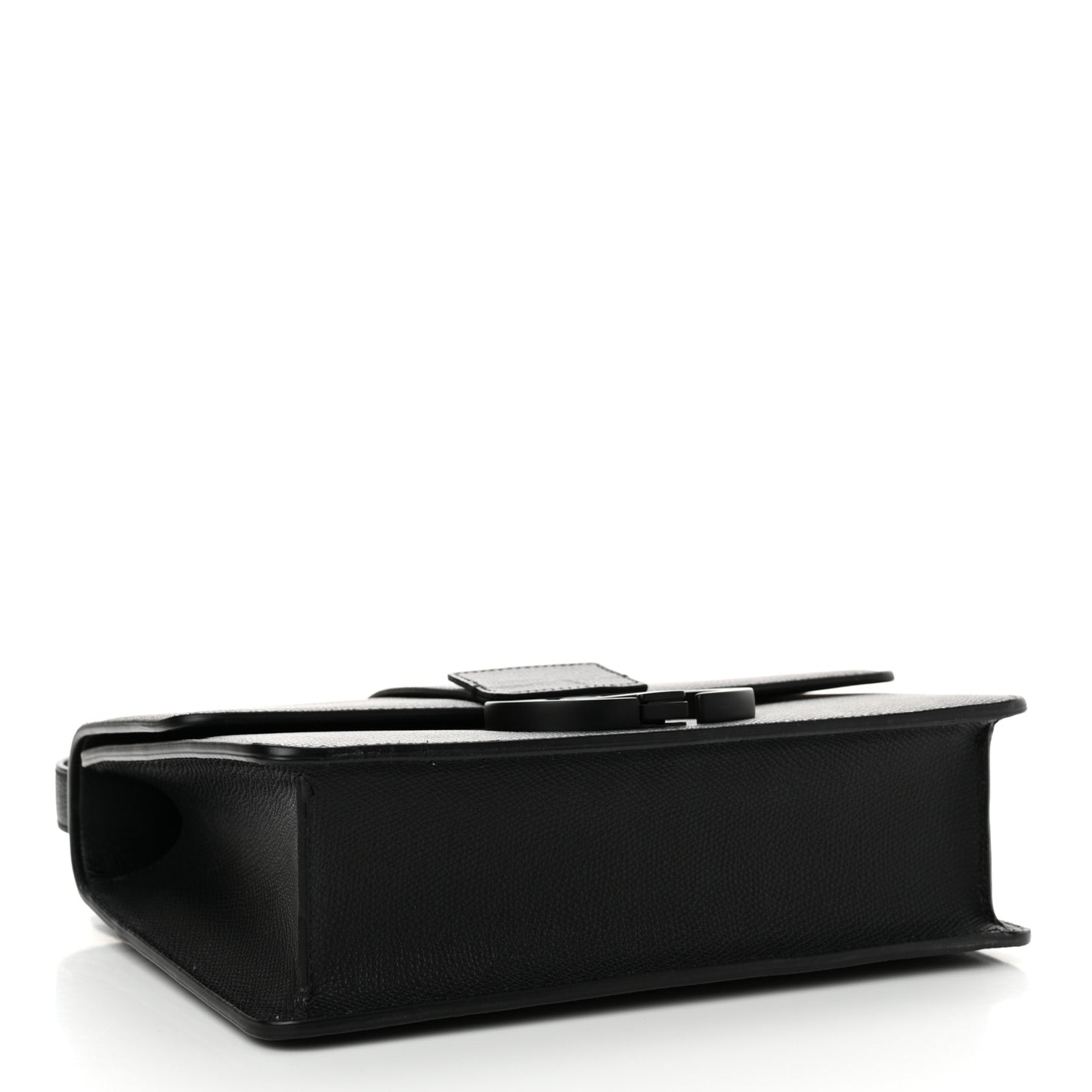 30 Montaigne Flap Bag Black