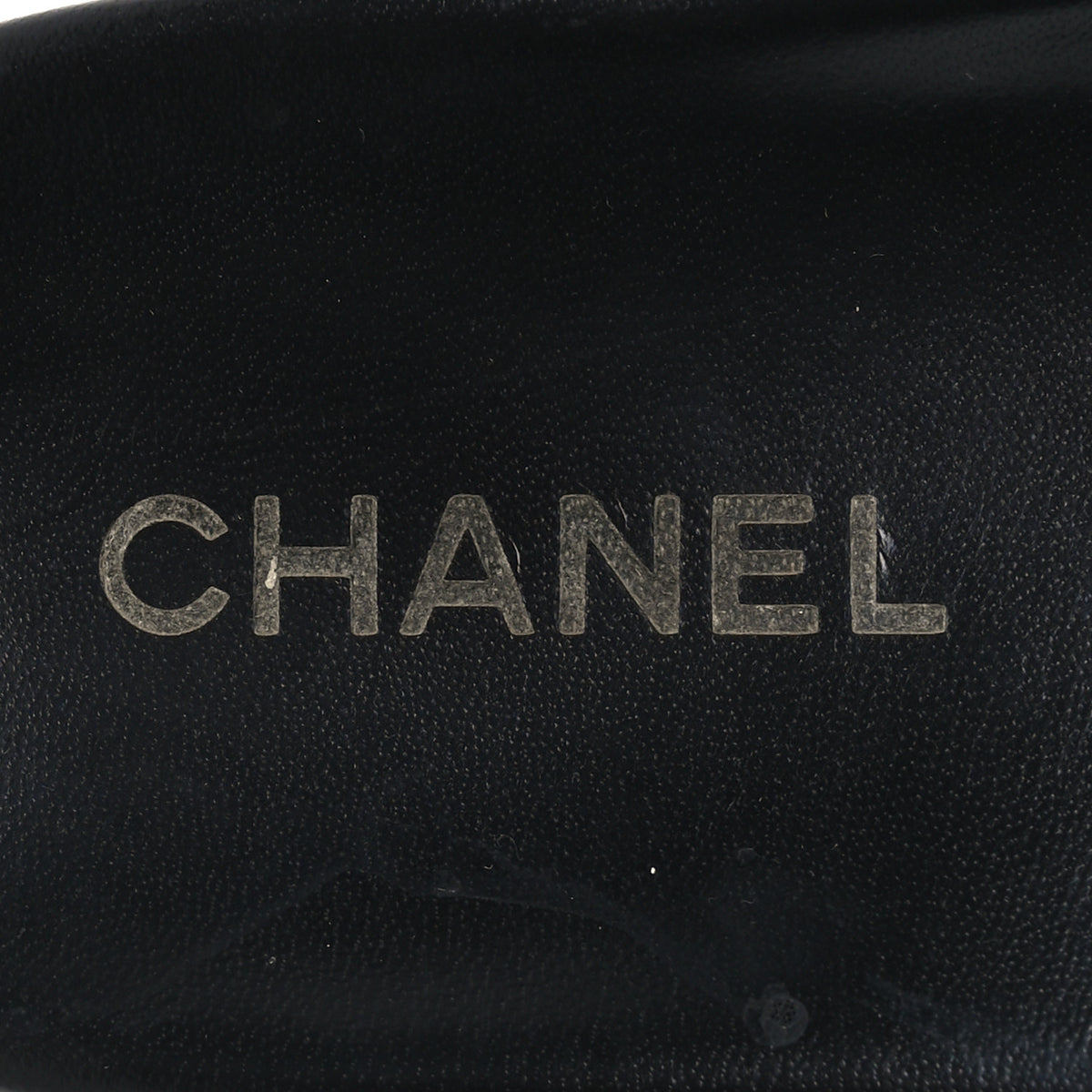 Chanel Fantasy Lambskin Chain Flat Sandals 40 Dark Blue 7 of 11