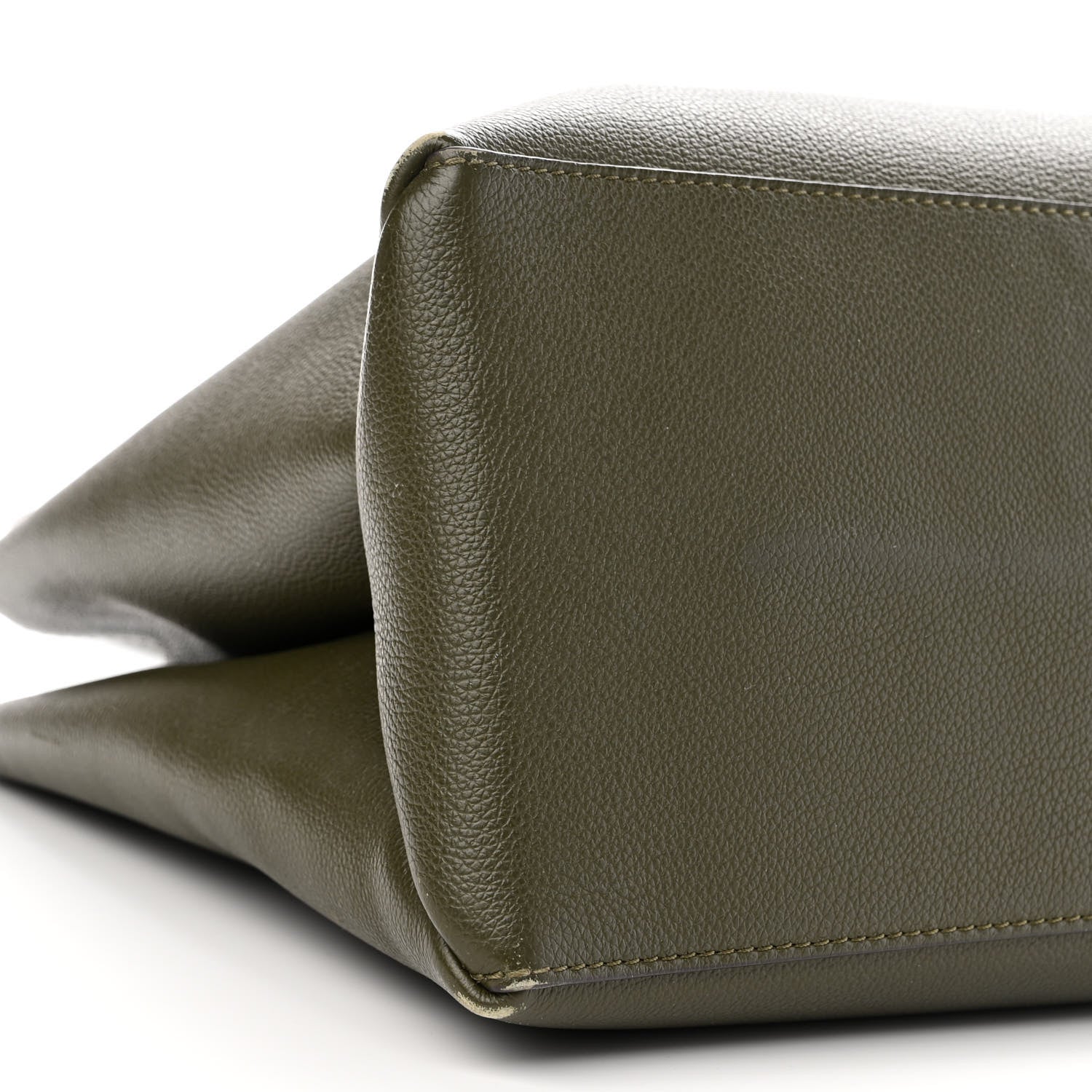 Louis Vuitton Grained Calfskin Lockme Shopper Kaki 8 of 9