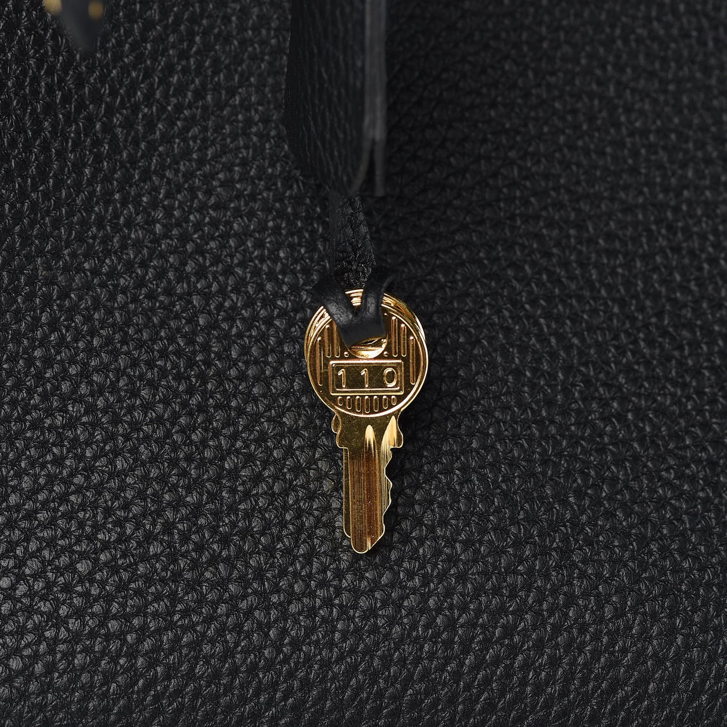 Togo Kelly Retourne 35 Black