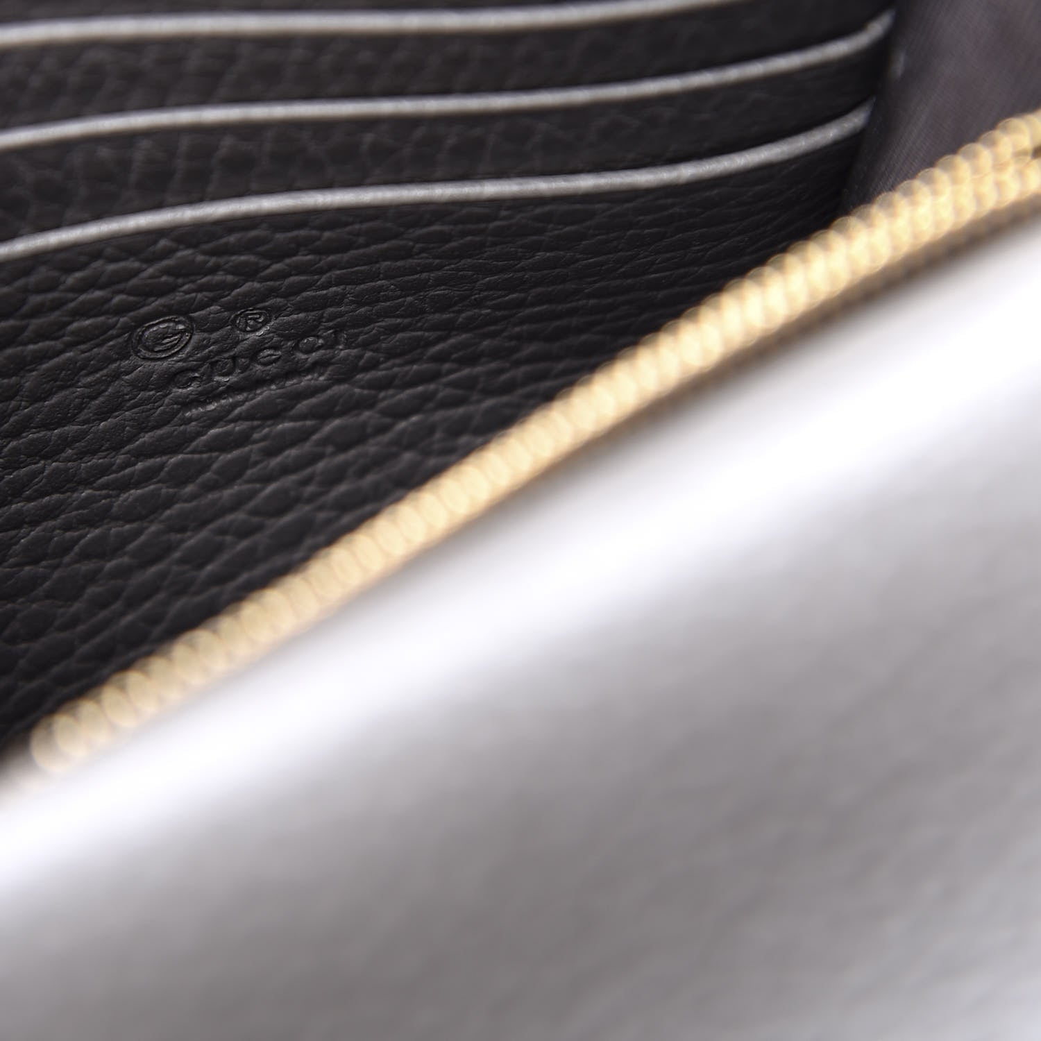 Gucci Dollar Calfskin Medium Betty Chain Wallet Loess 7 of 9