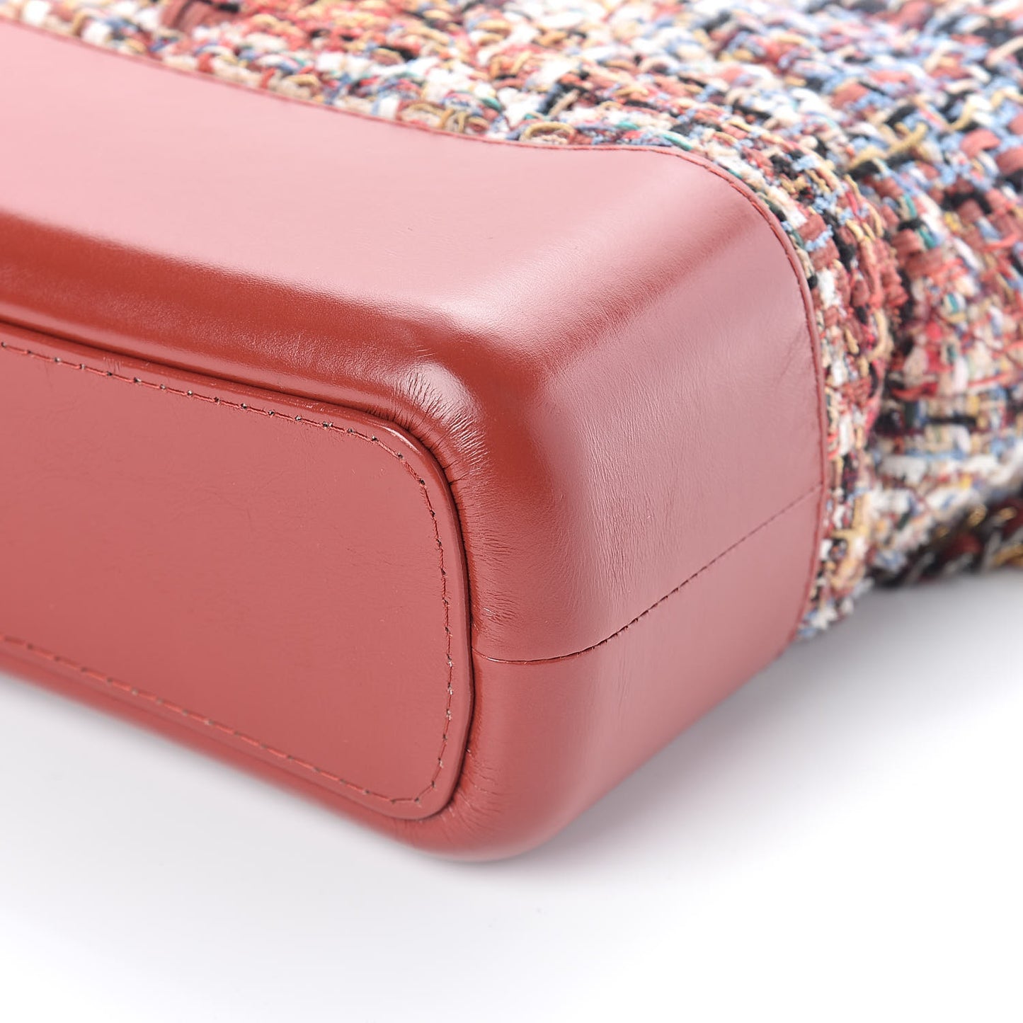 Tweed Calfskin Medium Gabrielle Hobo Red
