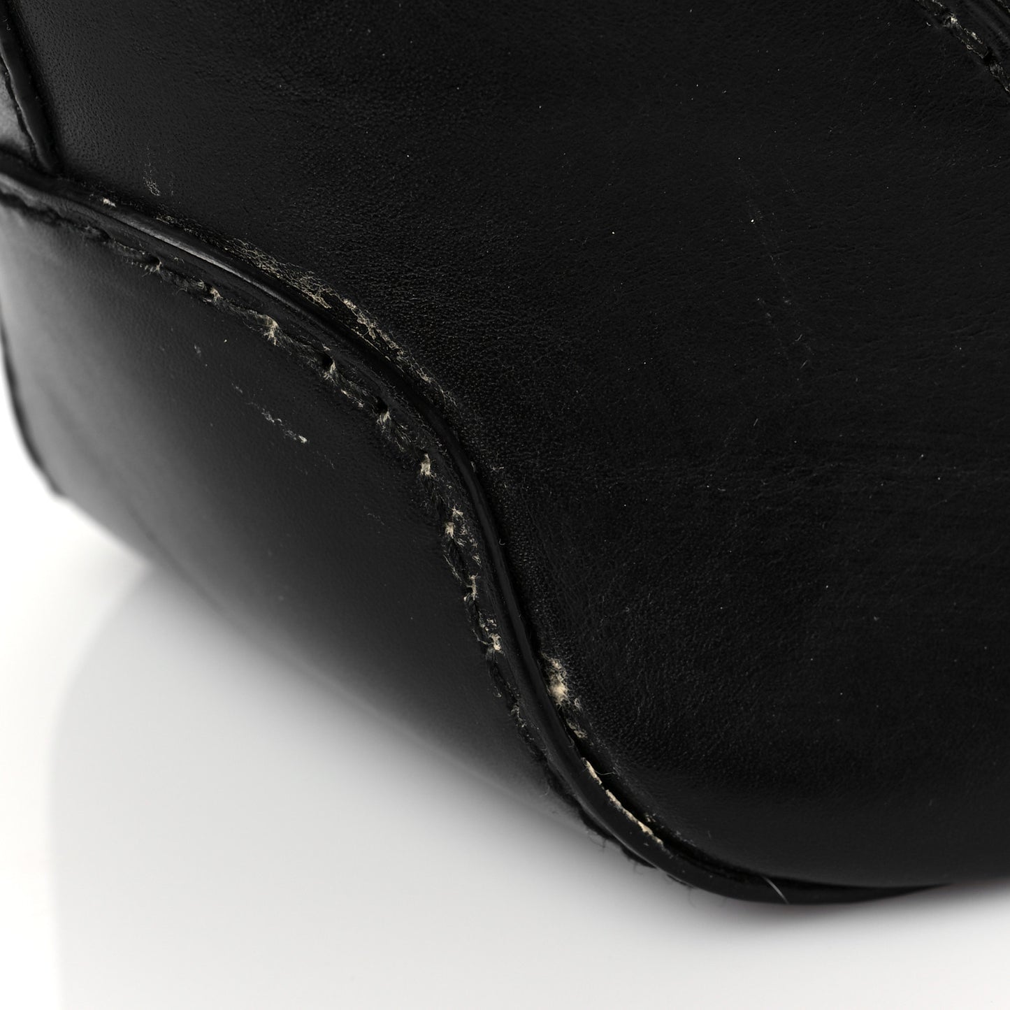 Calfskin Wanda Tote Black