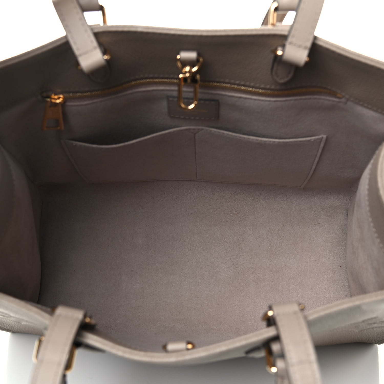 Louis Vuitton Empreinte Monogram Giant Onthego MM Tourterelle 7 of 8