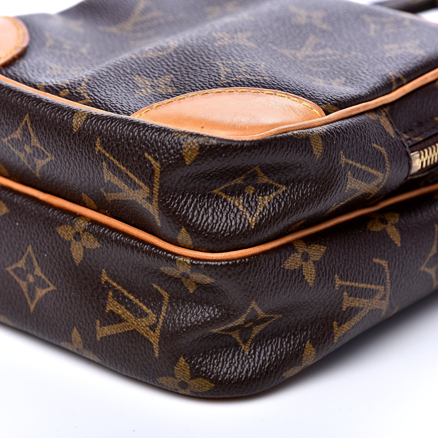 Monogram Amazone