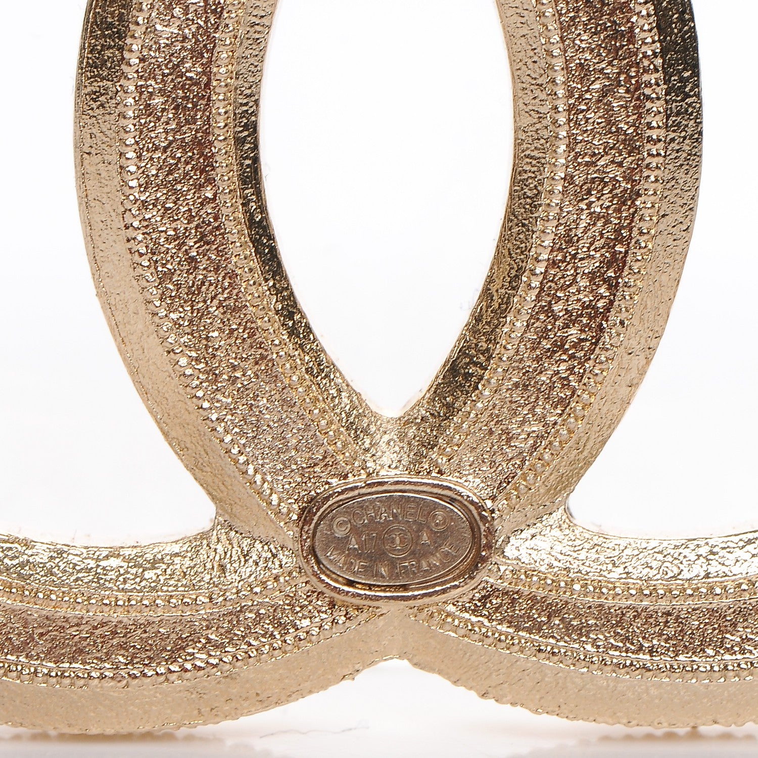 Chanel Pearl CC Brooch Light Gold 4 of 5