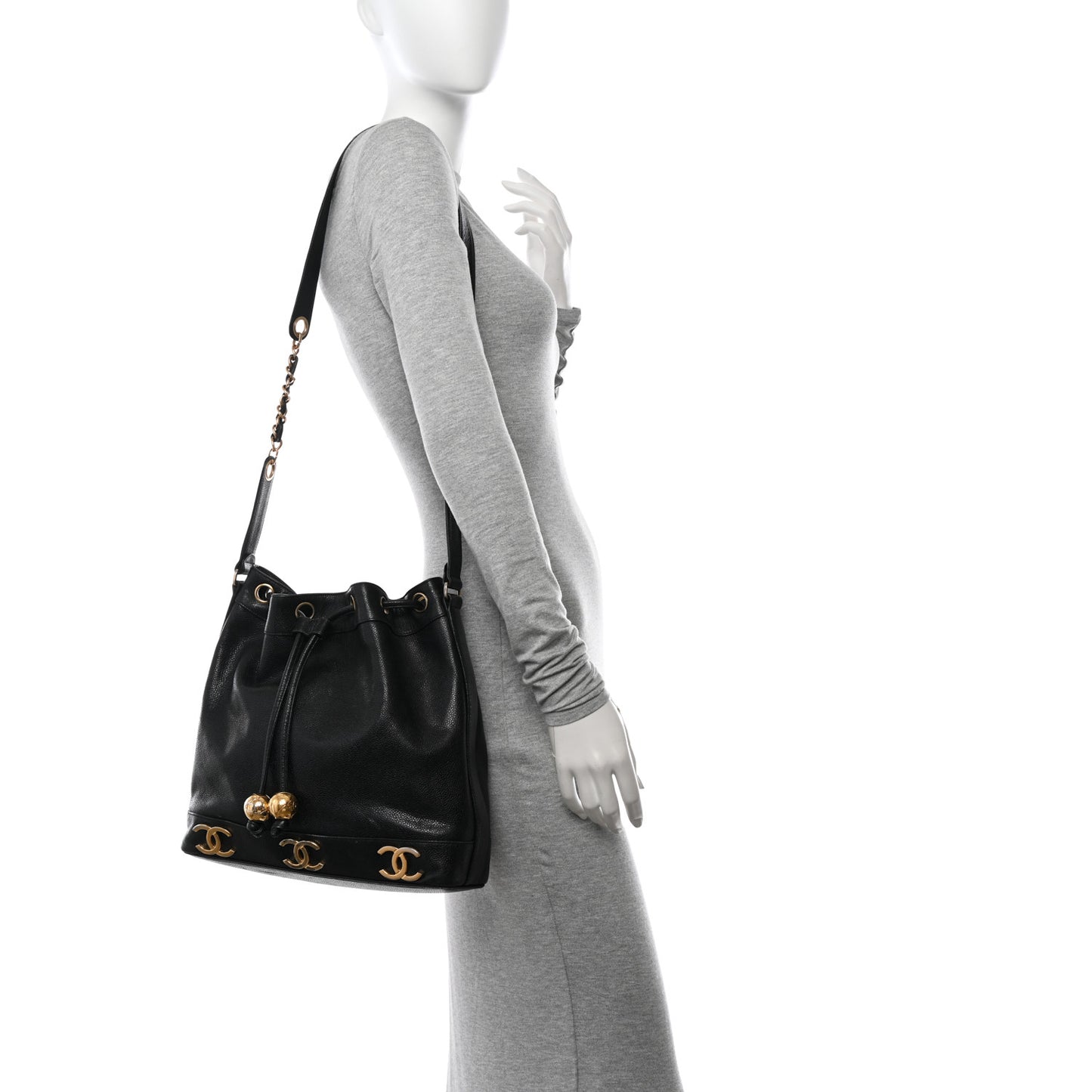 Caviar CC Drawstring Shoulder Bag Black