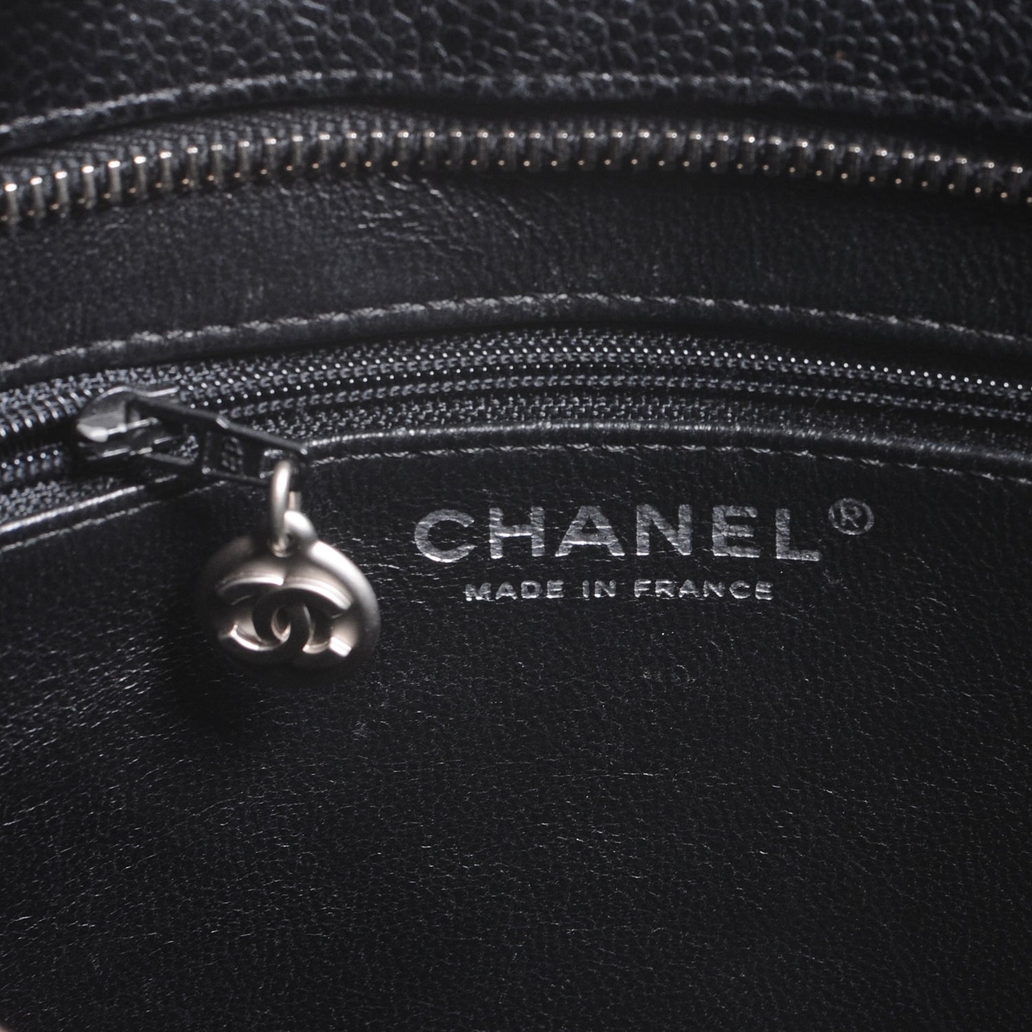 Chanel Caviar Medallion Tote Black 6 of 8