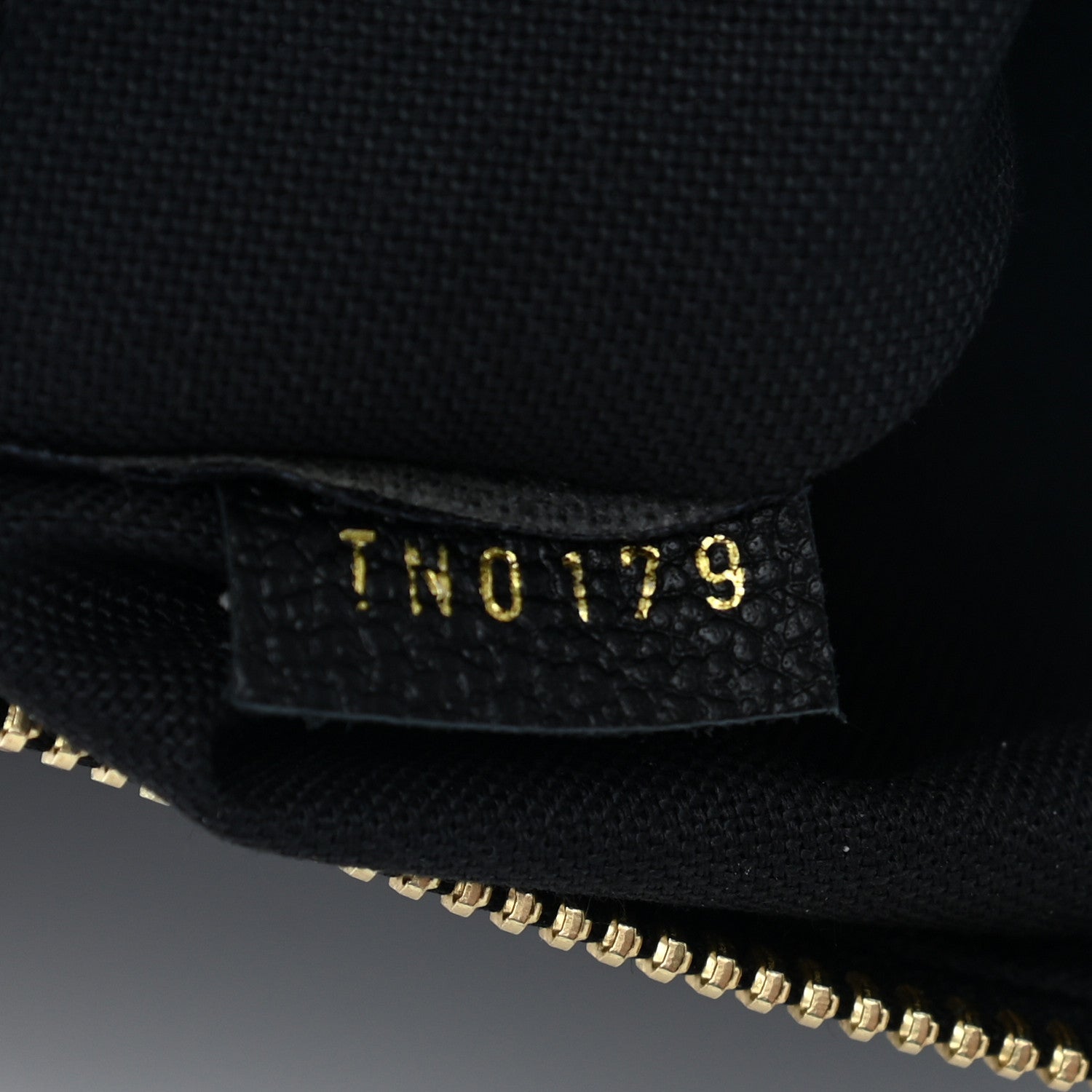 Louis Vuitton Empreinte Daily Pouch Black 8 of 8