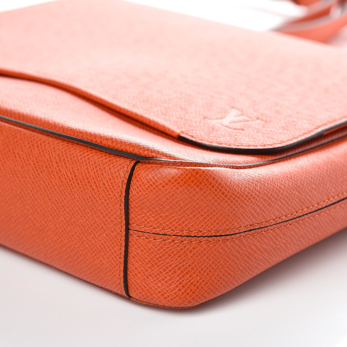 Taiga Roman PM Messenger Ambre