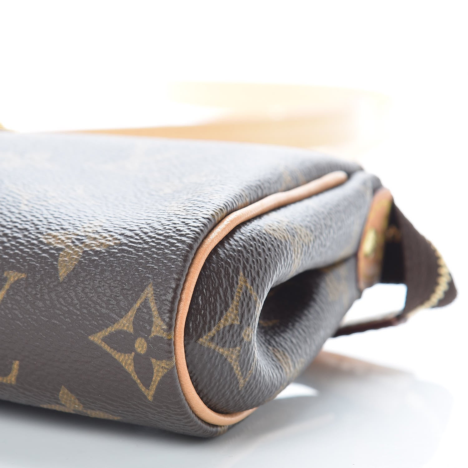 Louis Vuitton Monogram Eva Clutch 9 of 9