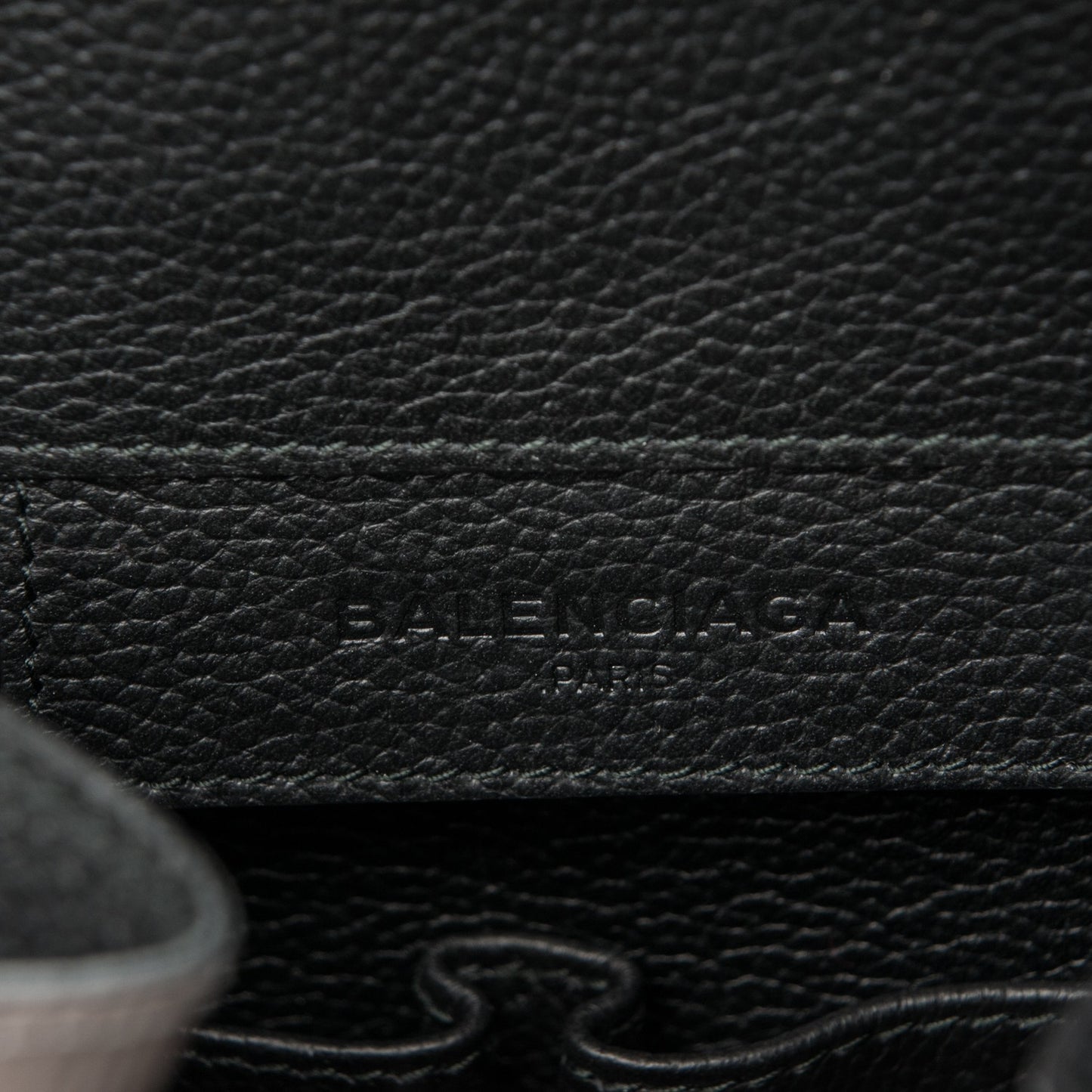 Calfskin Papier A5 Zip Around Tote Black