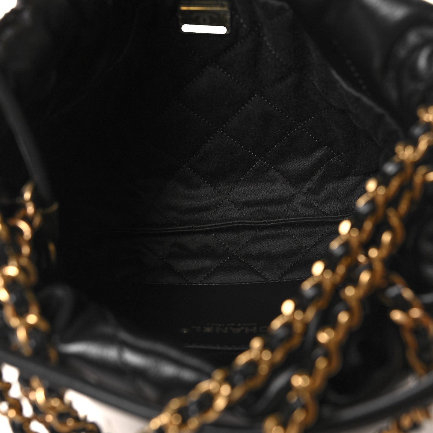 Shiny Calfskin Quilted Mini Chanel 22 Black