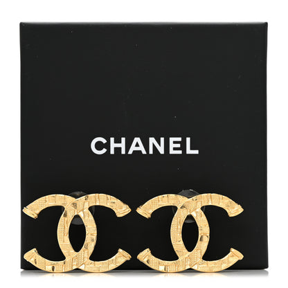 Chanel Metal Tweed Effect CC Earrings Gold 6 of 6