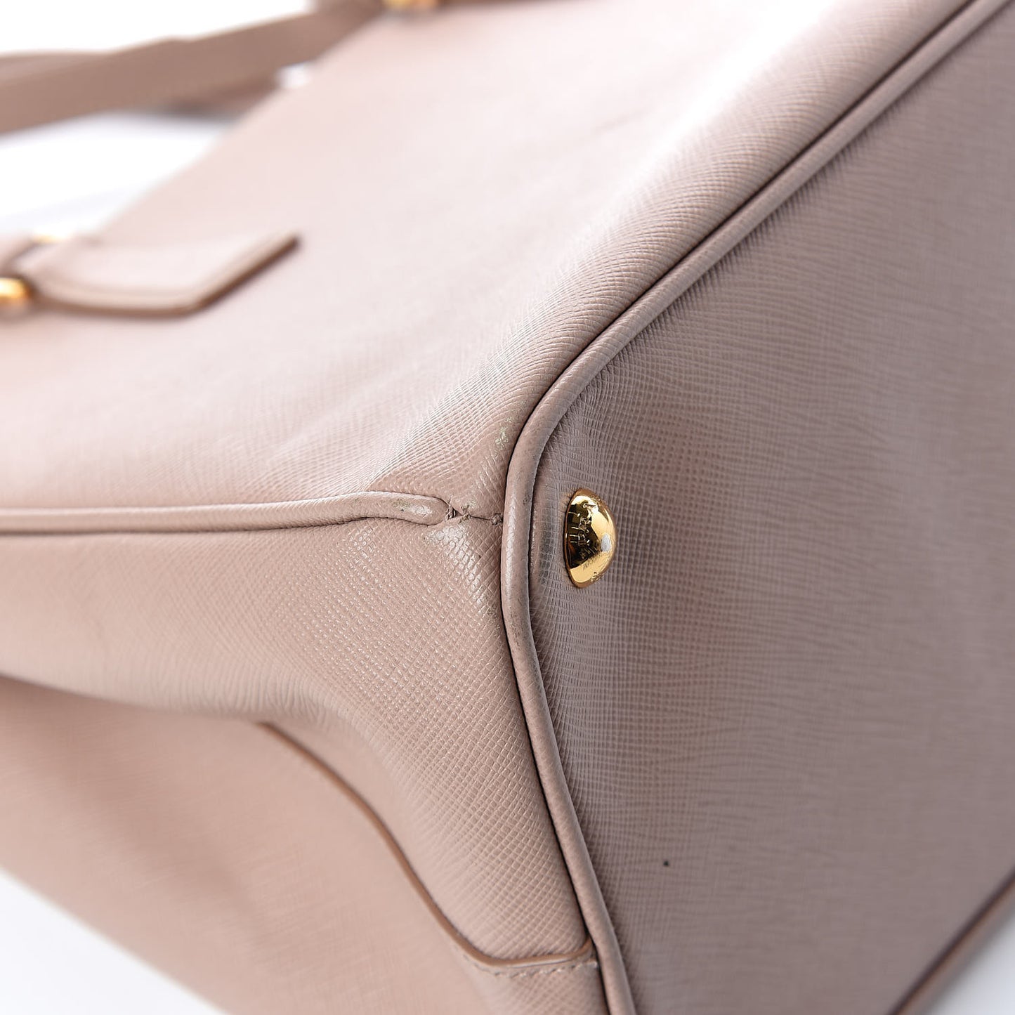 Saffiano Medium Galleria Double Zip Tote Cammeo