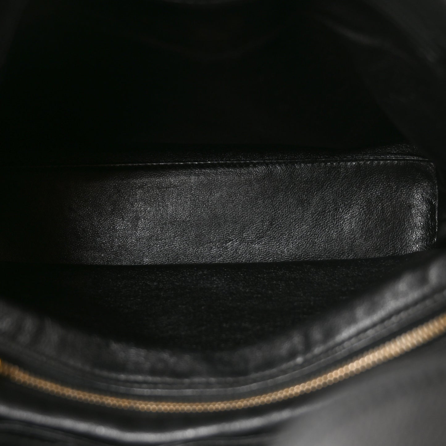 Caviar Diamond Flap Shoulder Bag Black