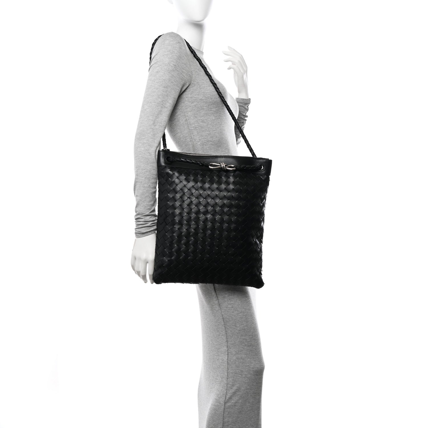 Bottega Veneta Nappa Intrecciato Andiamo Flat Messenger Black 2 of 10